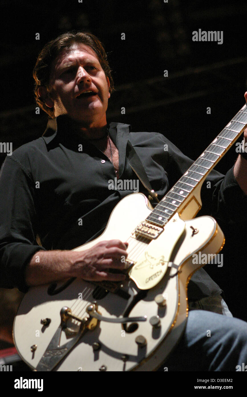 Charlie burchill where hi-res stock photography and images - Alamy