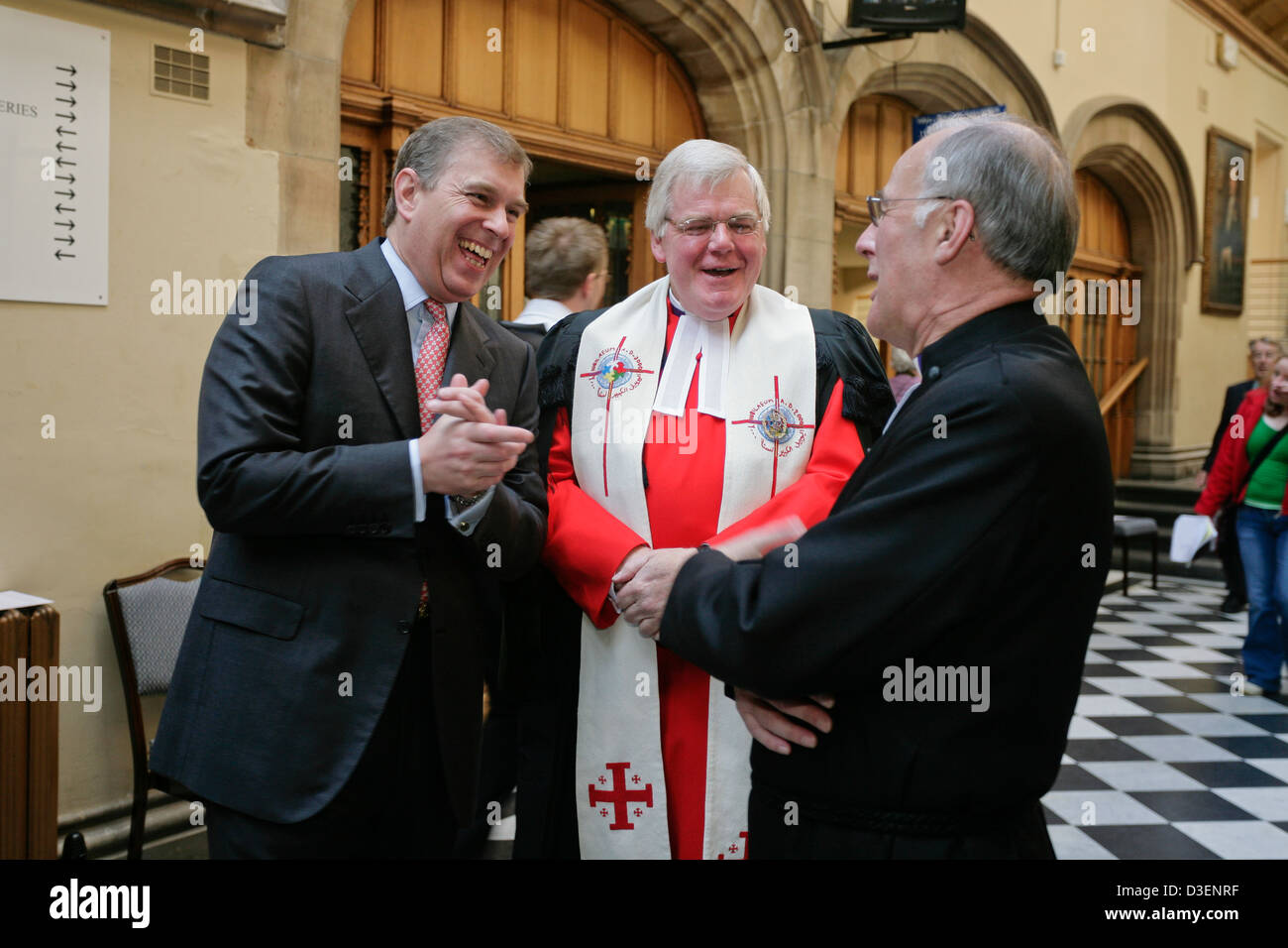 Prince Andrew chats to the Principal Clerk (right) at The General Assembly of the Church of Scotland, 2007 Stock Photo