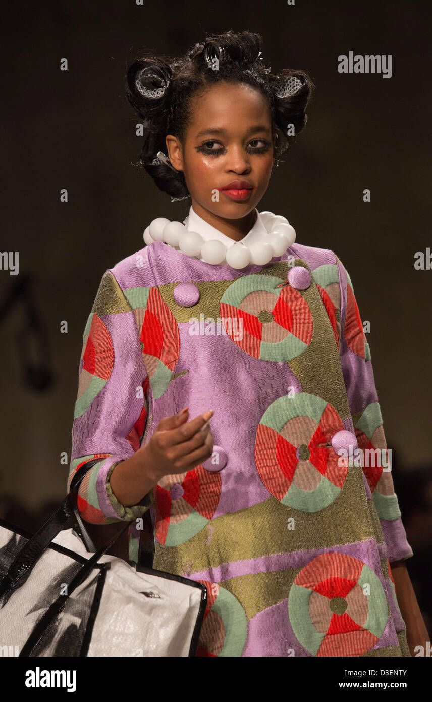 Monday, 18 February 2013, London, UK. Fashion designer Louise Gray presents her 'Hey Crazy' AW13 collection which involved the models wearing curlers and everyday household items. The show took place at the Topshop Show Space, The Tanks, Tate Modern, London. Photo: CatwalkFashion/Alamy Live News Stock Photo