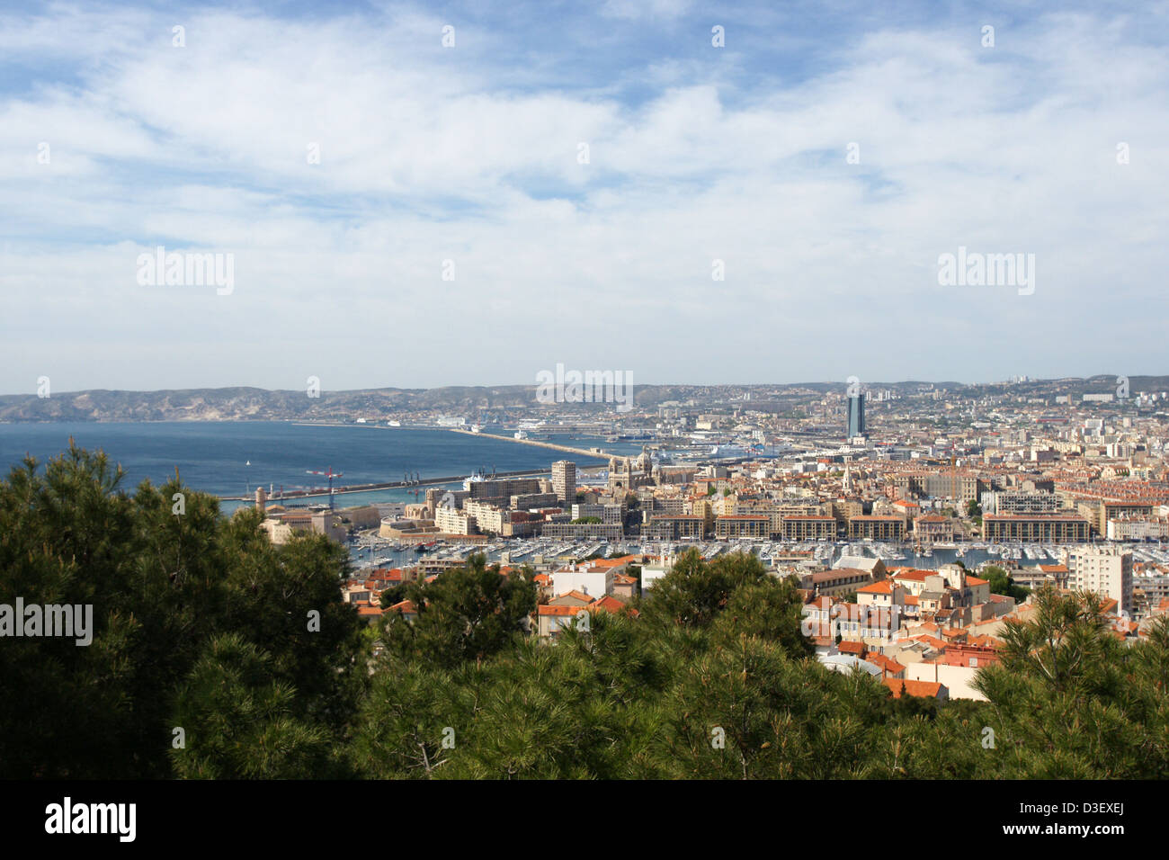 tour-cma-cgm-marseille-hi-res-stock-photography-and-images-alamy