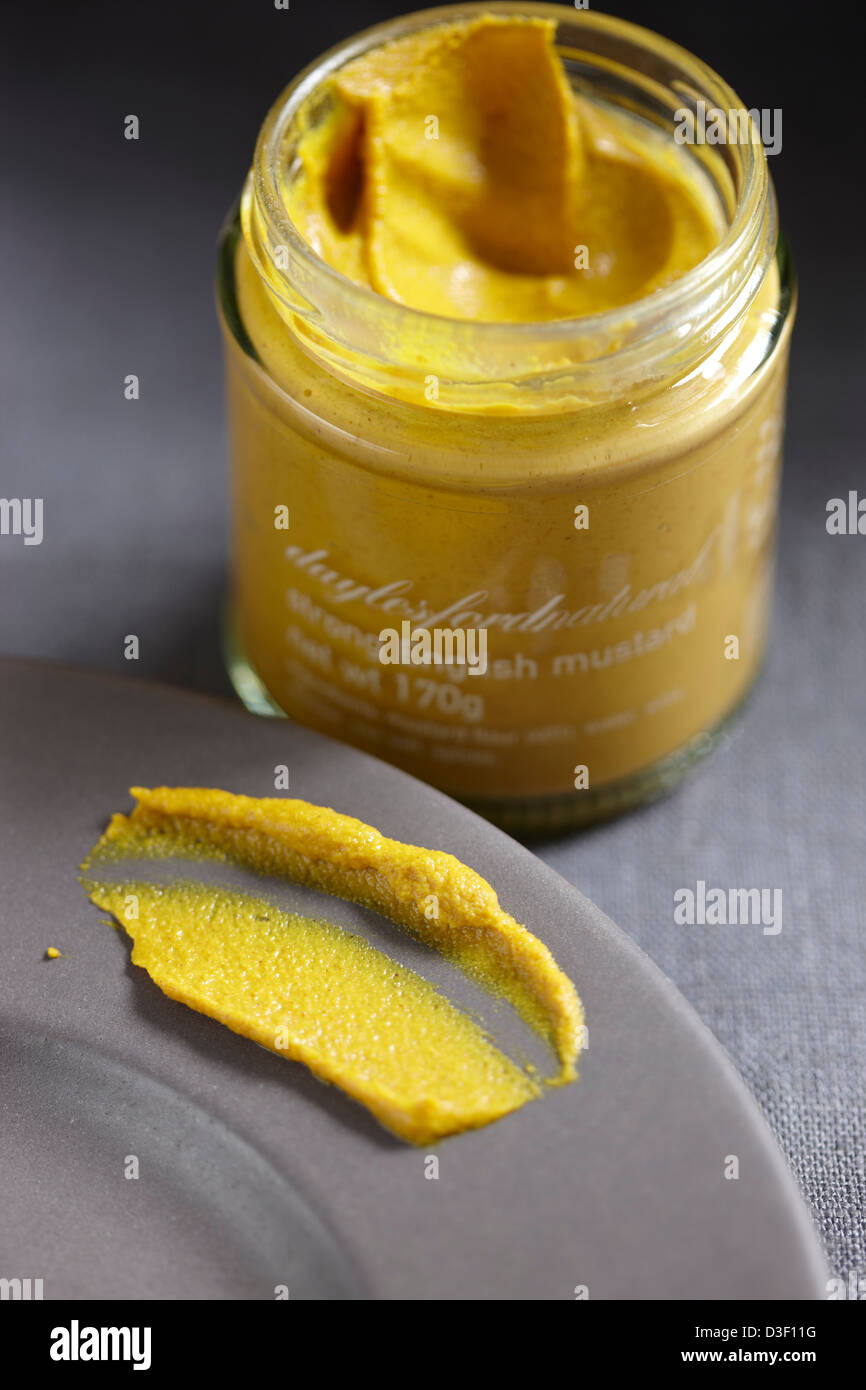 Daylesford English mustard Stock Photo