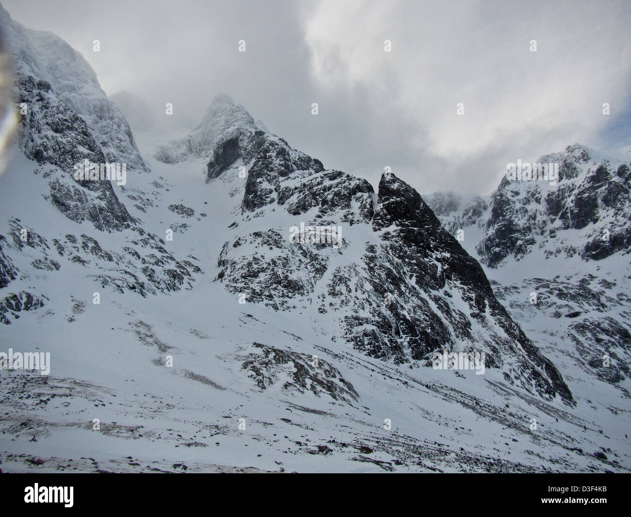 Ben nevis winter tower ridge hires stock photography and images Alamy