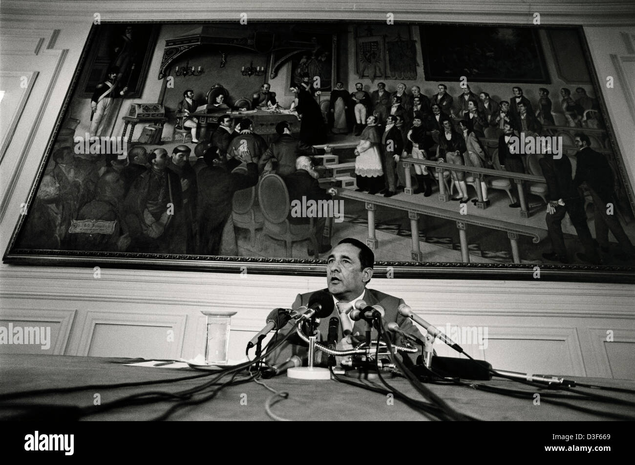 EL SALVADOR, March 1982: President José Napoleón Duarte Fuentes giving a press-conference shortly before he lost power. Stock Photo
