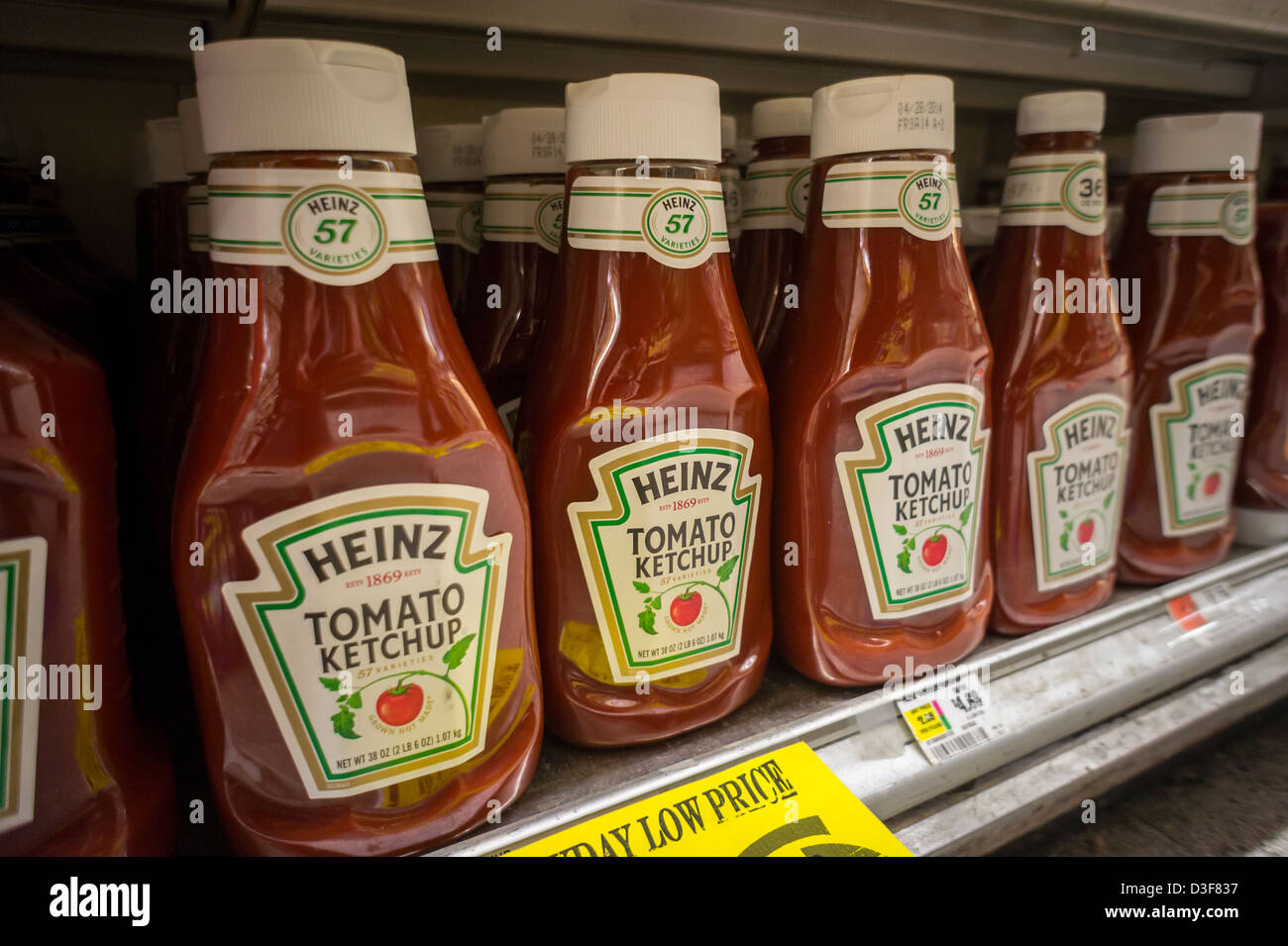 Heinz Tomato Ketchup in a supermarket Stock Photo