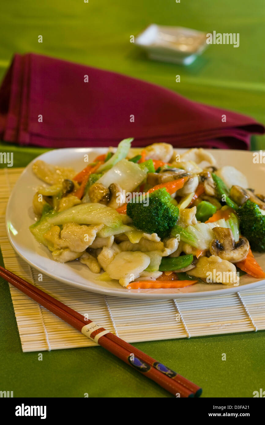 Moo Goo Gai Pan entree , Chinese food Stock Photo Alamy
