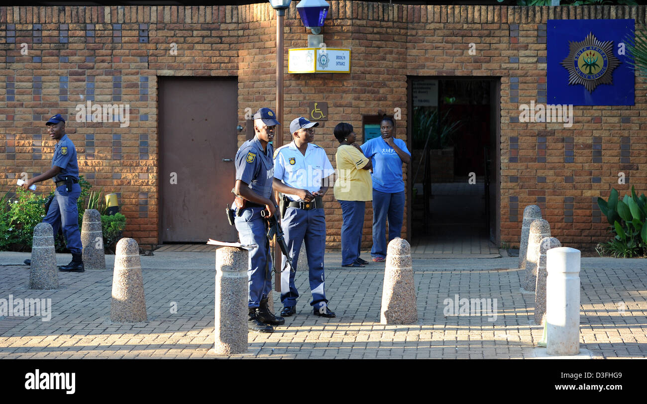 Pretoria, South Africa. 19th February 2013.  Police outside the Brooklyn police Station where Oscar Pistorius is being held on February 19, 2013 in Pretoria, South Africa. Pistorius's who is alleged to have murdered his girlfriend Reeva Steenkamp at his home in Silver Woods is appearing in court for his bail hearing. Photo by Gallo Images / Foto24 / Felix Dlangamandla/Alamy Live News Stock Photo