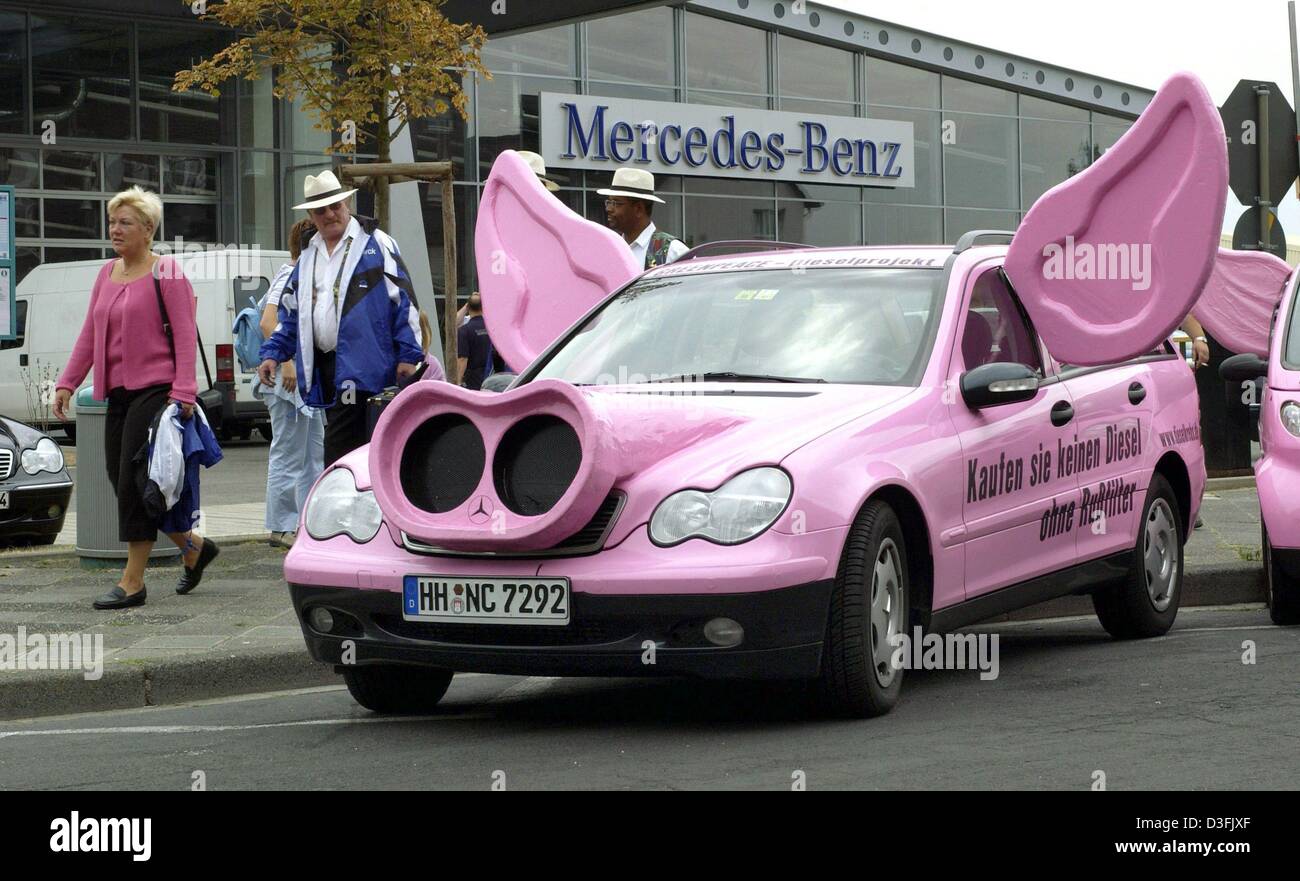 Pink mercedes hi-res stock photography and images - Alamy