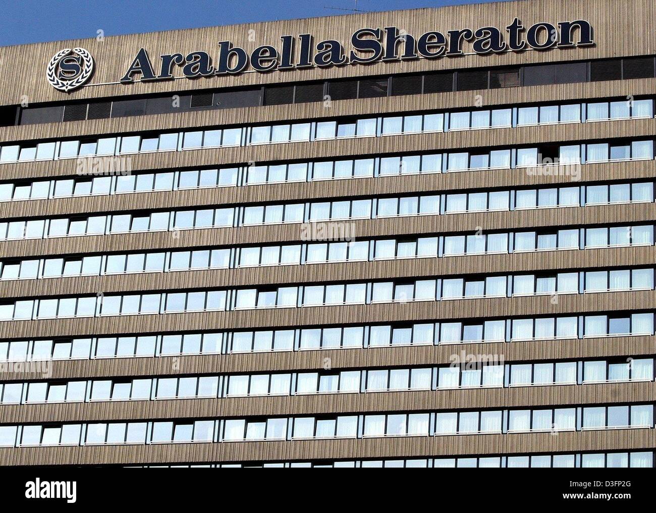 (dpa) - A view of the facade of the Arabella Sheraton Hotel in Munich, Germany, 27 March 2003. Selva, the largest Italian exporter of furniture, bought the German Bachuber group, a company from Passau, Germany, which has specialised in the design, building and installation of furniture and interior decoration for commercial clients, such as hotels and restaurants. Selva wants to ex Stock Photo