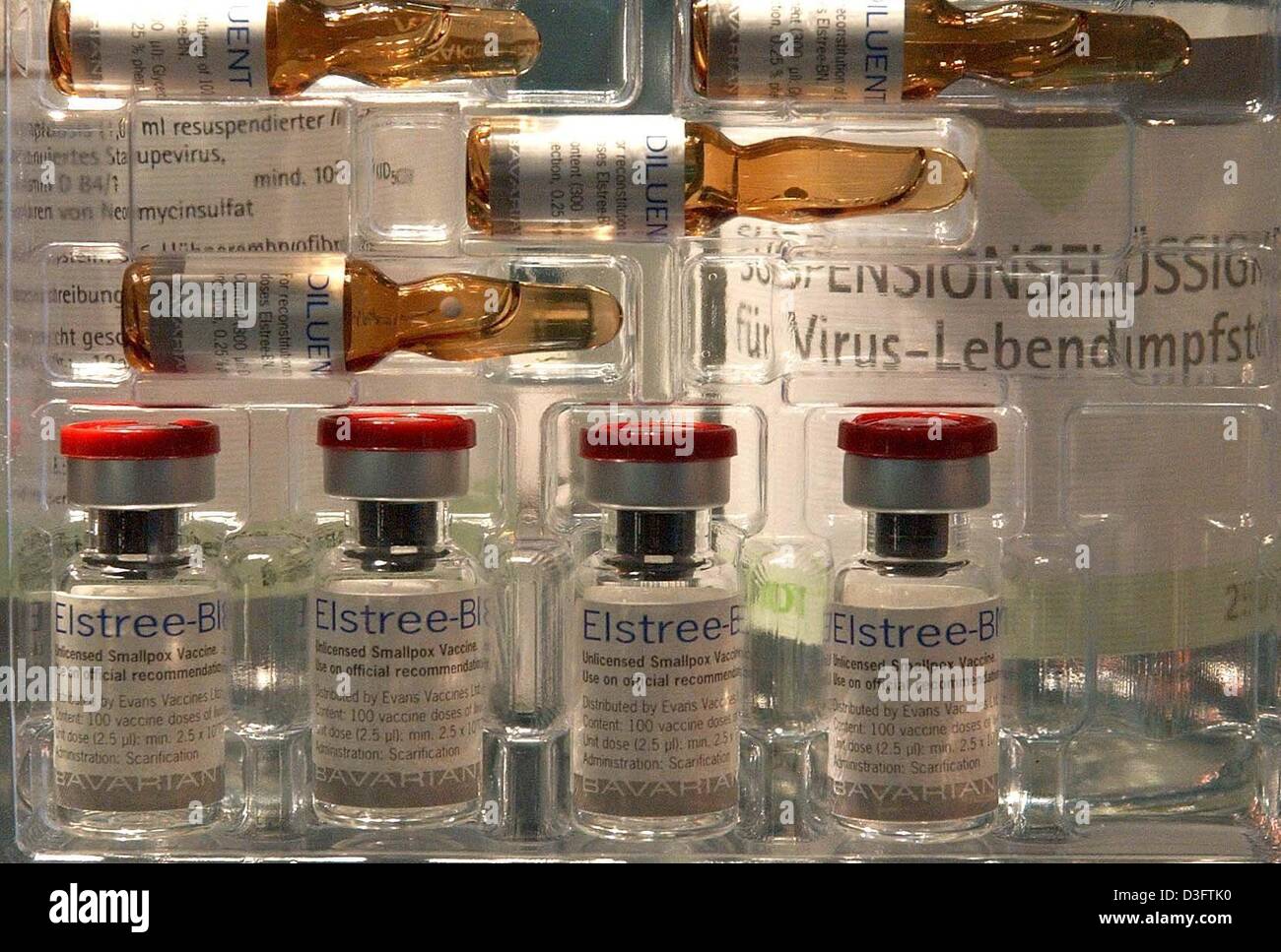Smallpox vaccine hi-res stock photography and images - Alamy