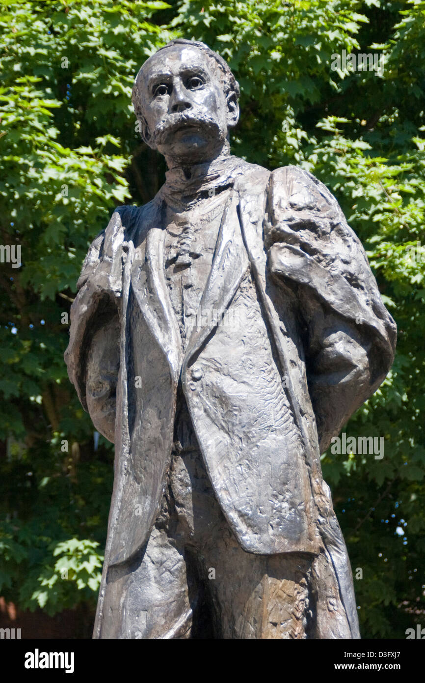 Sir Edward Elgar statue Worcester Worcestershire England UK Stock Photo
