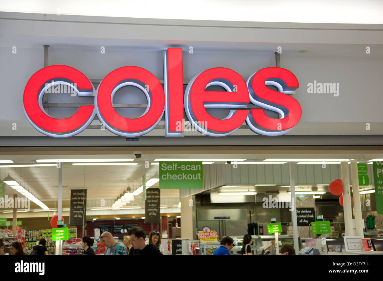 Who owns Pyaterochkas chain of stores robbed them Who owns Pyaterochkas chain of stores robbed them
