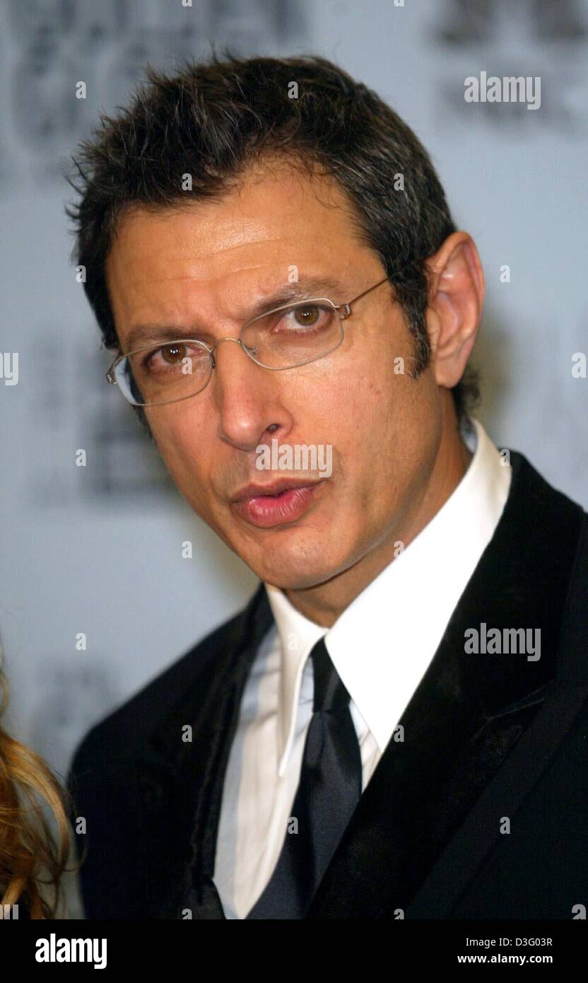 (dpa) - US actor Jeff Goldblum ('Jurassic Park', 'Independence Day') poses after the 60th Golden Globe Awards show in Beverly Hills, 19 January 2003. Stock Photo