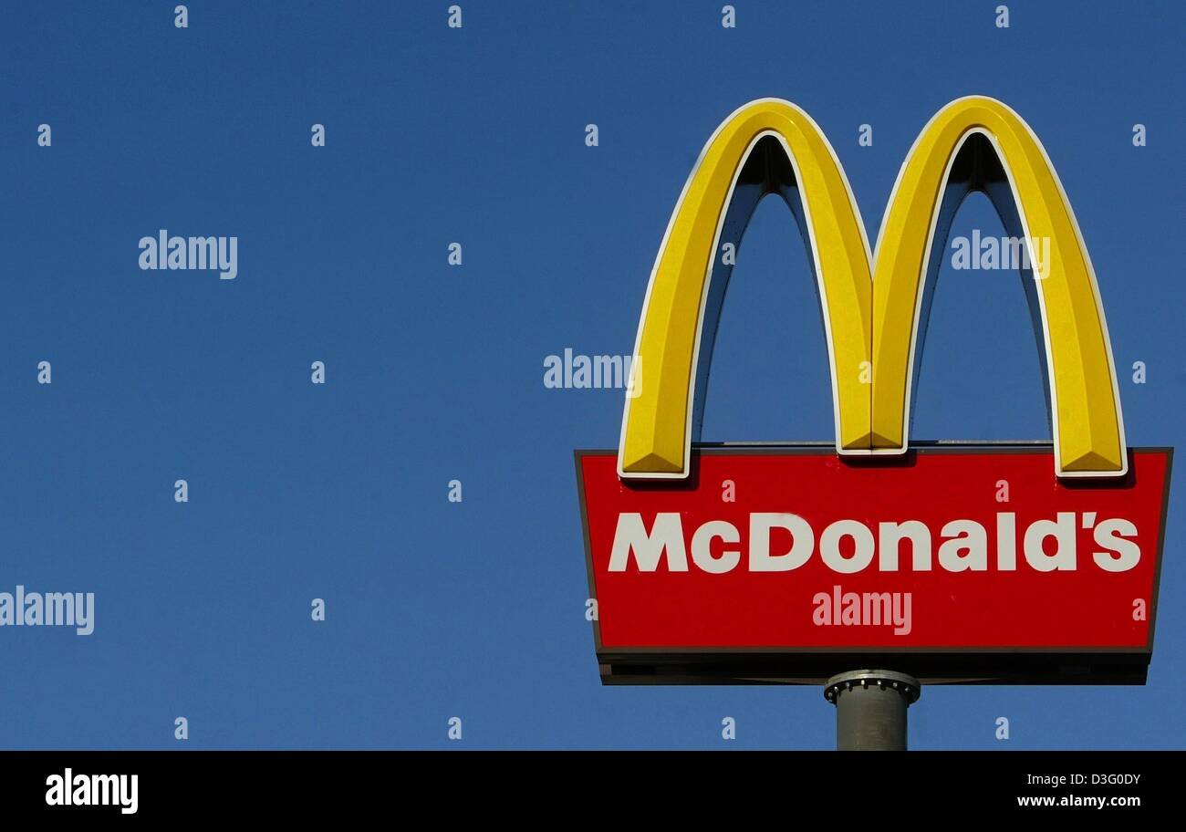 (dpa) - The logo of the fast food chain Mc Donald's pictured in Burg ...
