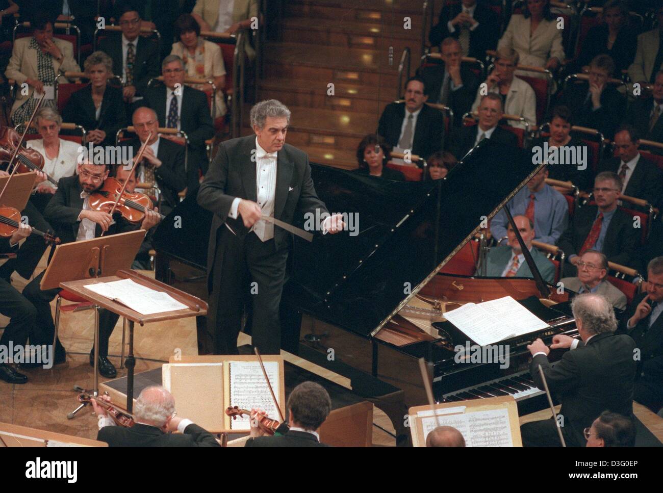 Arts culture entertainment ace music celebrities conducting singer