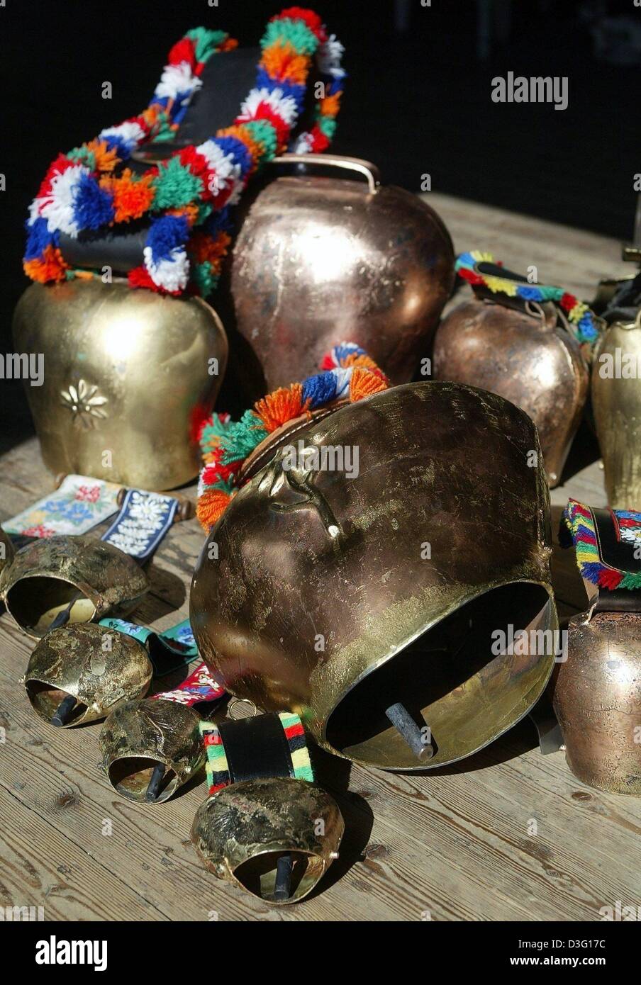 (dpa) Cowbells of various sizes are photographed at the hardware