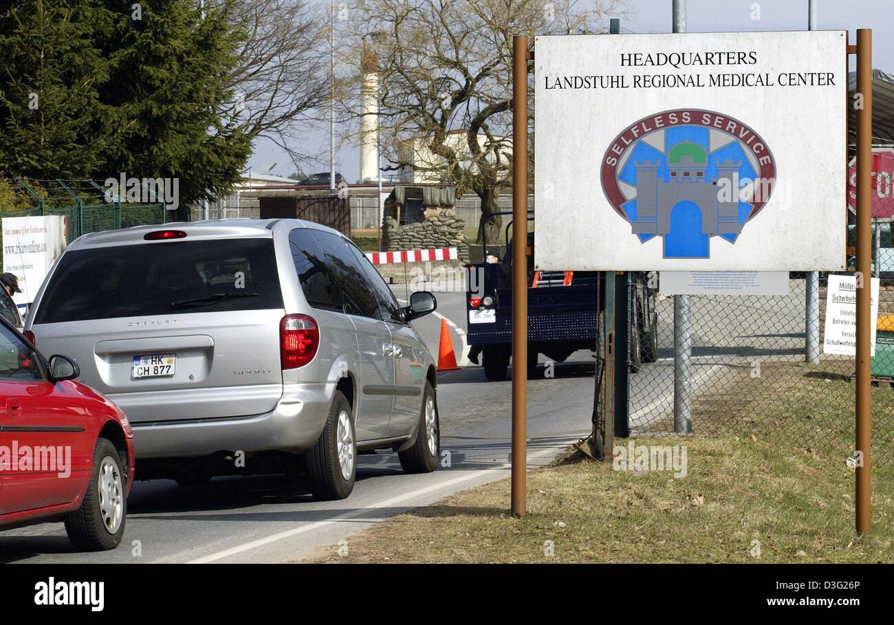 (dpa) - Cars wait in a queue in front of Gate 3 at the US hospital in Landstuhl, Germany, 17 March 2003. The Landstuhl hospital is the largest military hospital of the  American forces in Europe. Stock Photo