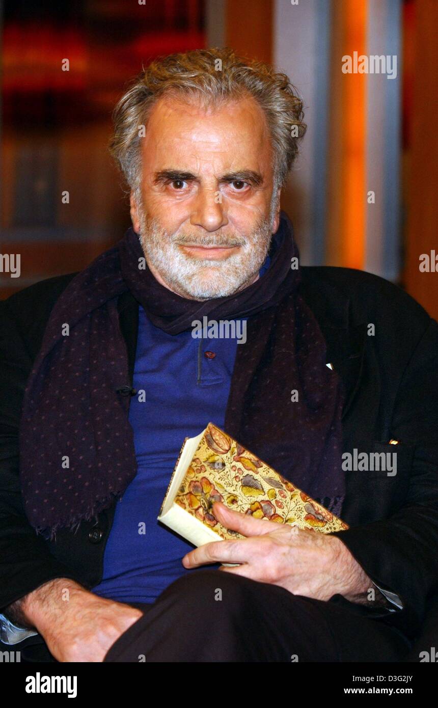(dpa) - Maximilian Schell, Swiss theatre and cinema actor, pictured in Hamburg, 11 March 2003. In 1961 he played the defense attorney in the war-crimes epic 'Judgment at Nuremberg' for which he won a Best Actor Oscar. Schell also appeared in such films as 'Topkapi', 'A Bridge Too Far' and 'Cross of Iron'. Stock Photo
