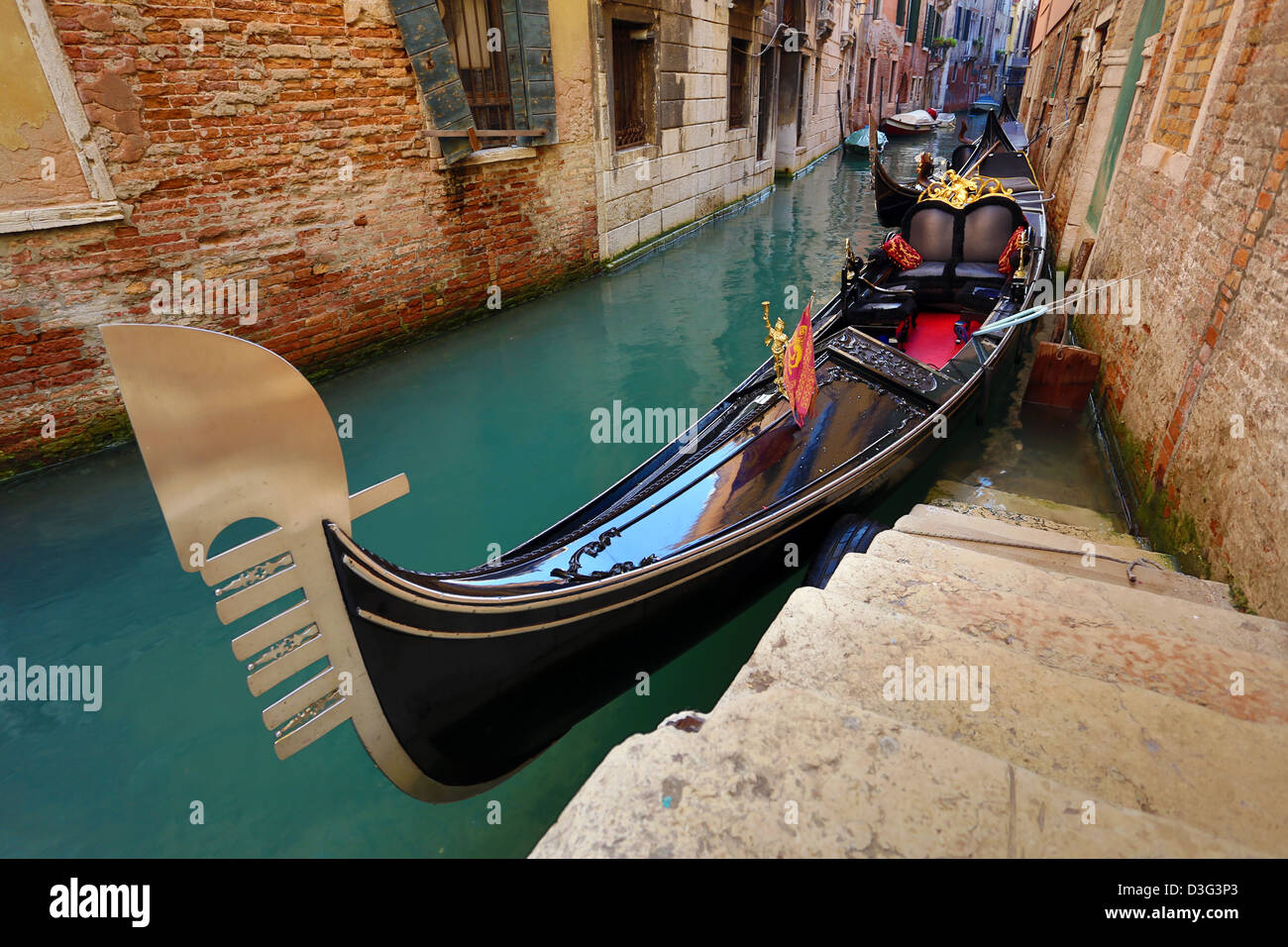 Venice canal canals empty hi-res stock photography and images - Alamy