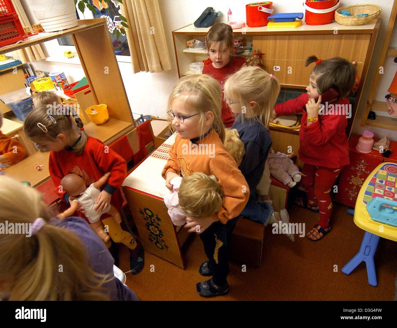 Dpa Girls Play With Dolls At The Daycare Kindergarten Centre In