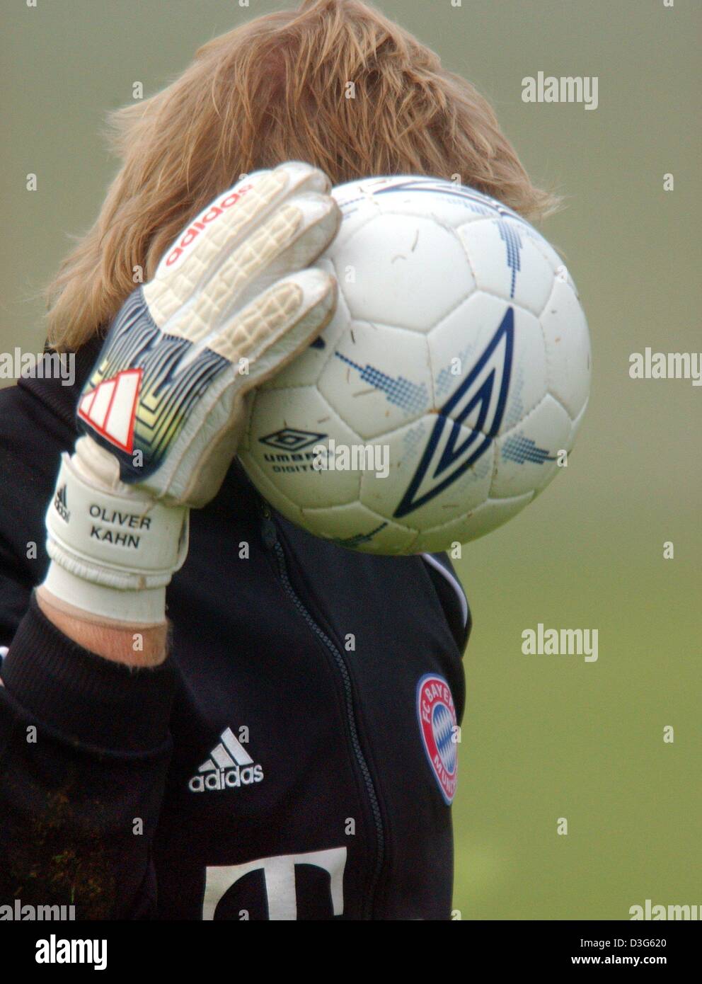 Tsv munich 1860 goalkeeper hi-res stock photography and images - Alamy