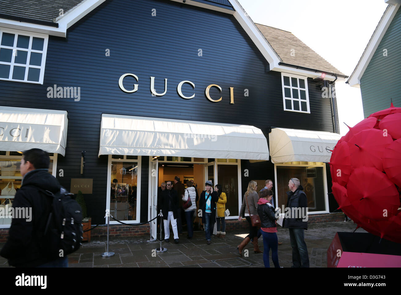 Shopping at Bicester Village outlet/ D&G/Christian Louboutin