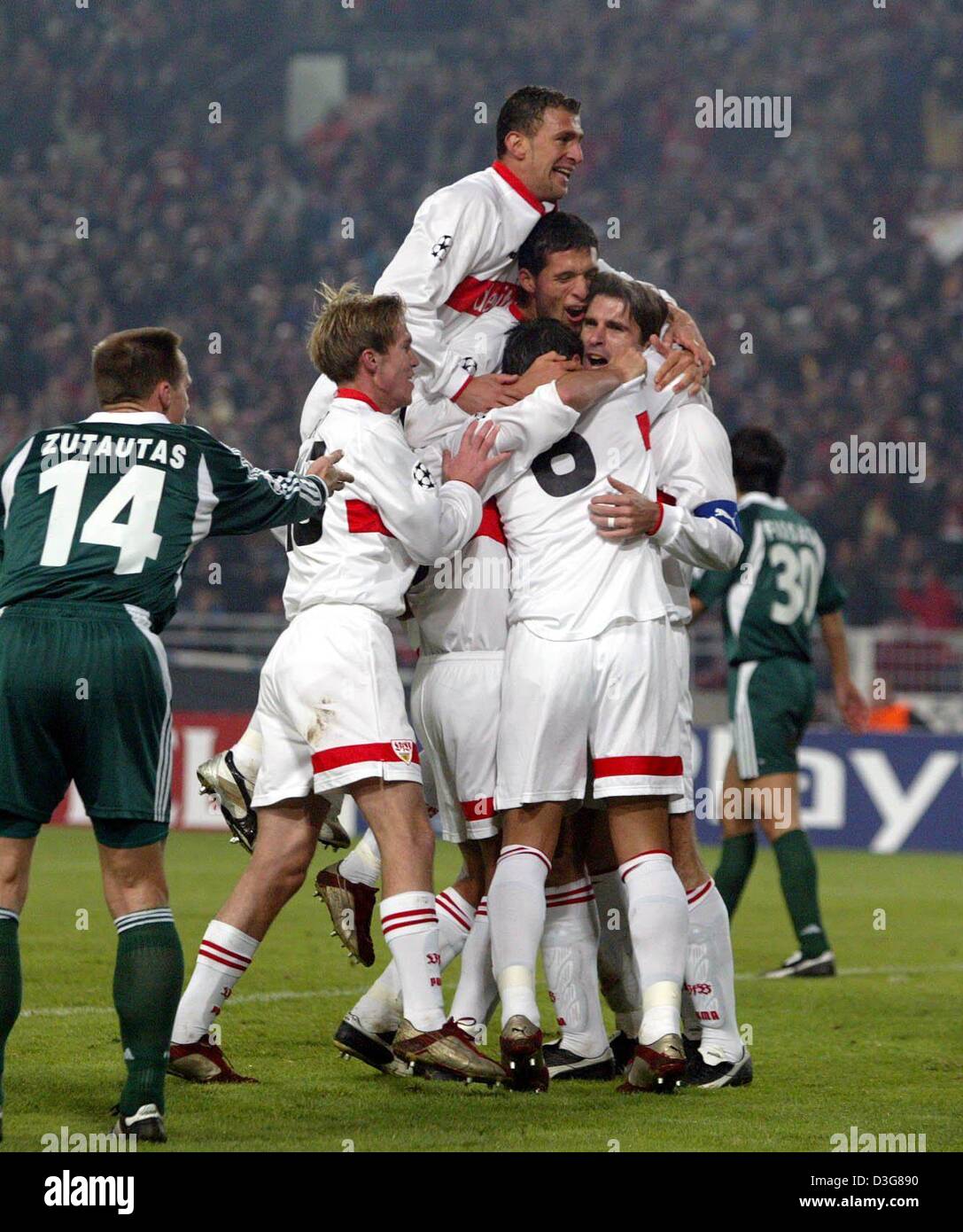 dpa-the-stuttgart-players-from-l-alexander-hleb-marcelo-jose