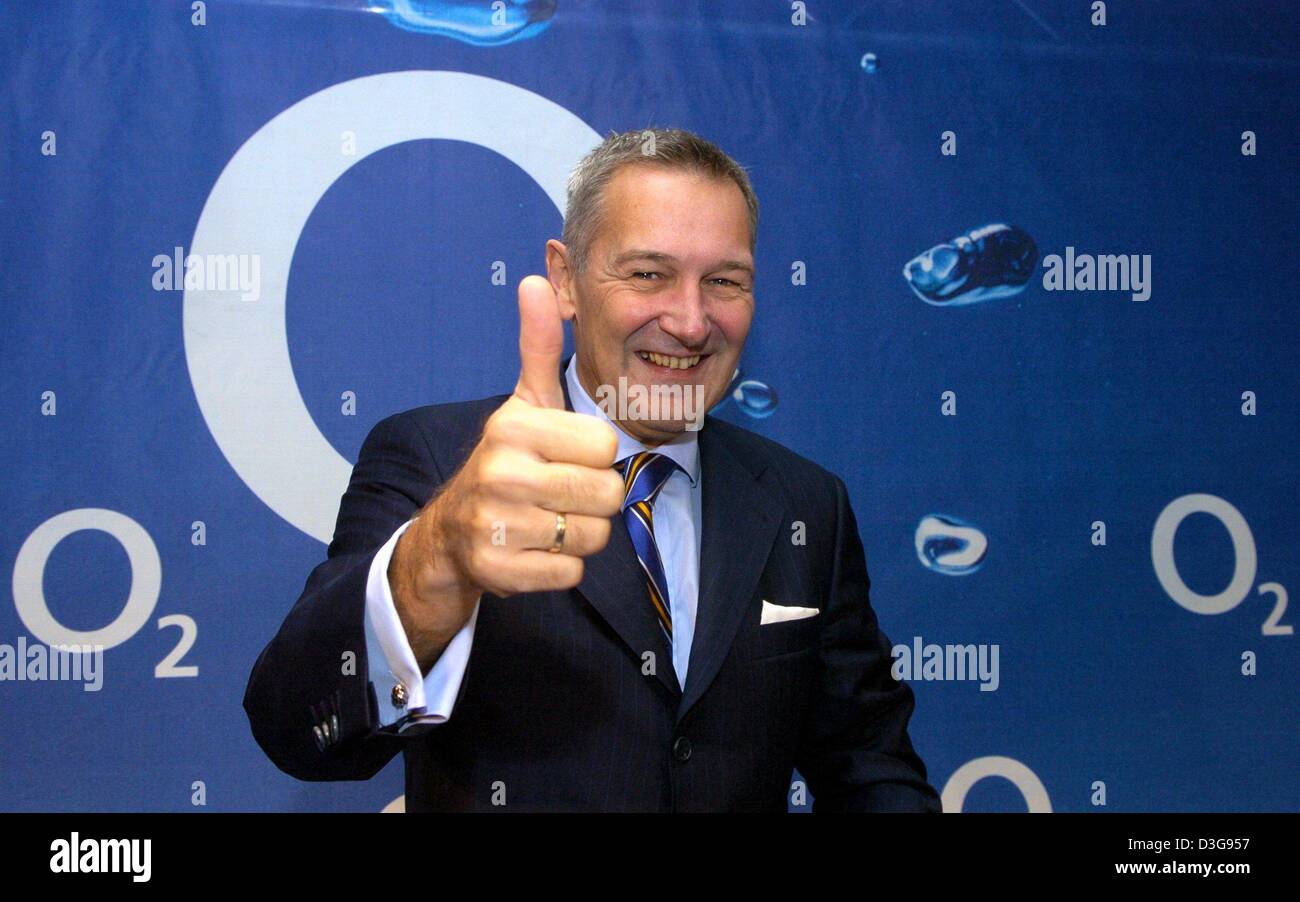 O2 Germany Ceo (dpa) - Rudolf Groeger, Head of mobile network provider O2 Germany ...