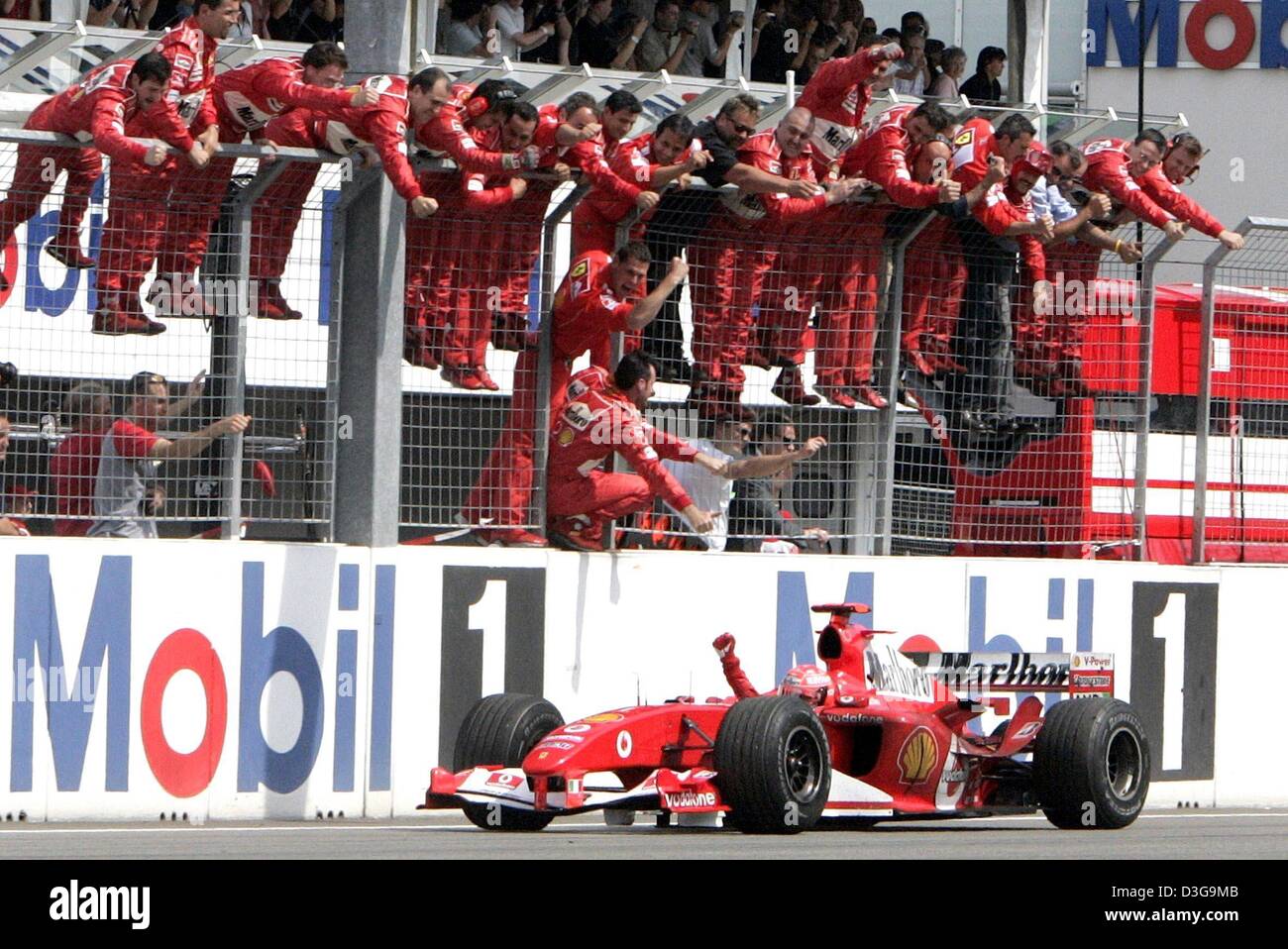 (dpa) - Another race, another victory for Schumacher and his Ferrari ...