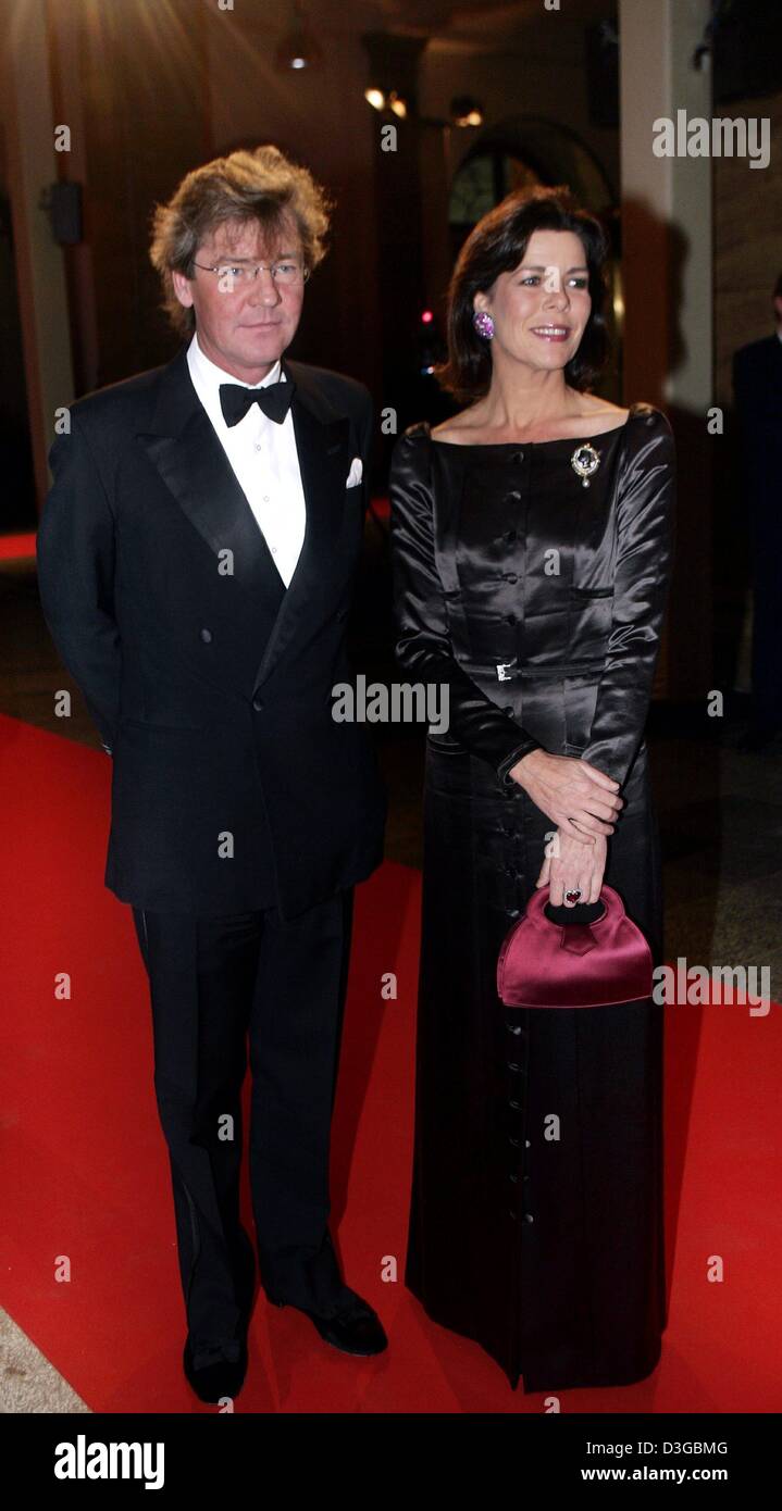 dpa-prince-ernst-august-of-hanover-and-his-wife-princess-caroline-D3GBMG.jpg