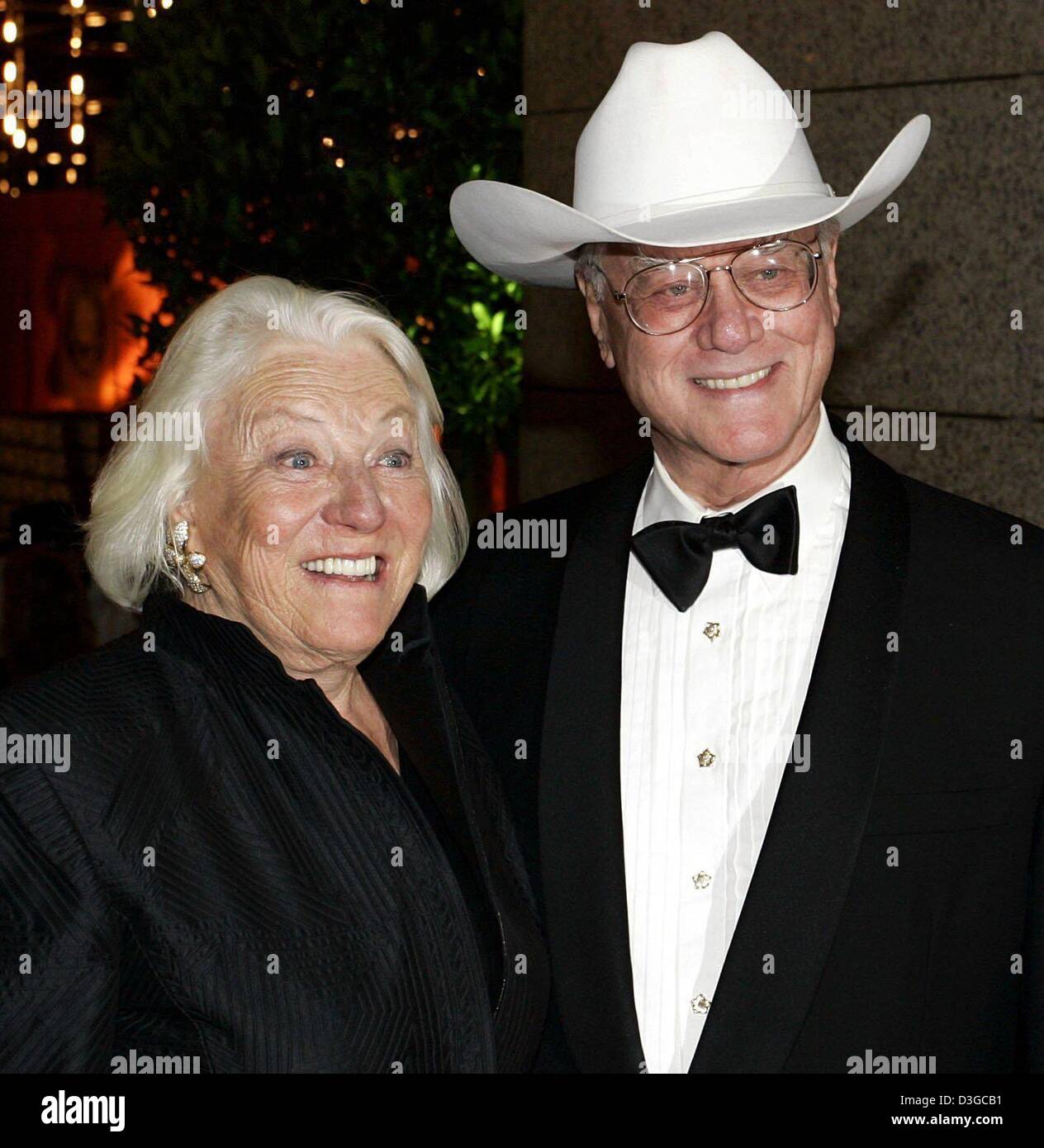 Actor larry hagman hi-res stock photography and images - Alamy