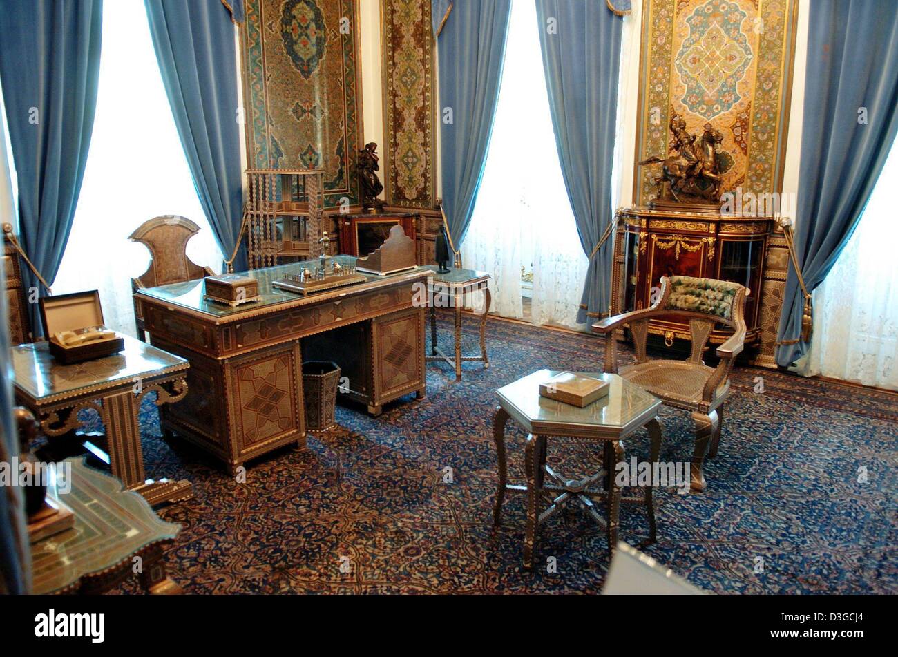(dpa) - View of the study in the White Palace of former Shah Mohammed Reza Pahlavi, who was ousted in 1979, in the capital of Tehran, Iran, 8 October 2004. Stock Photo