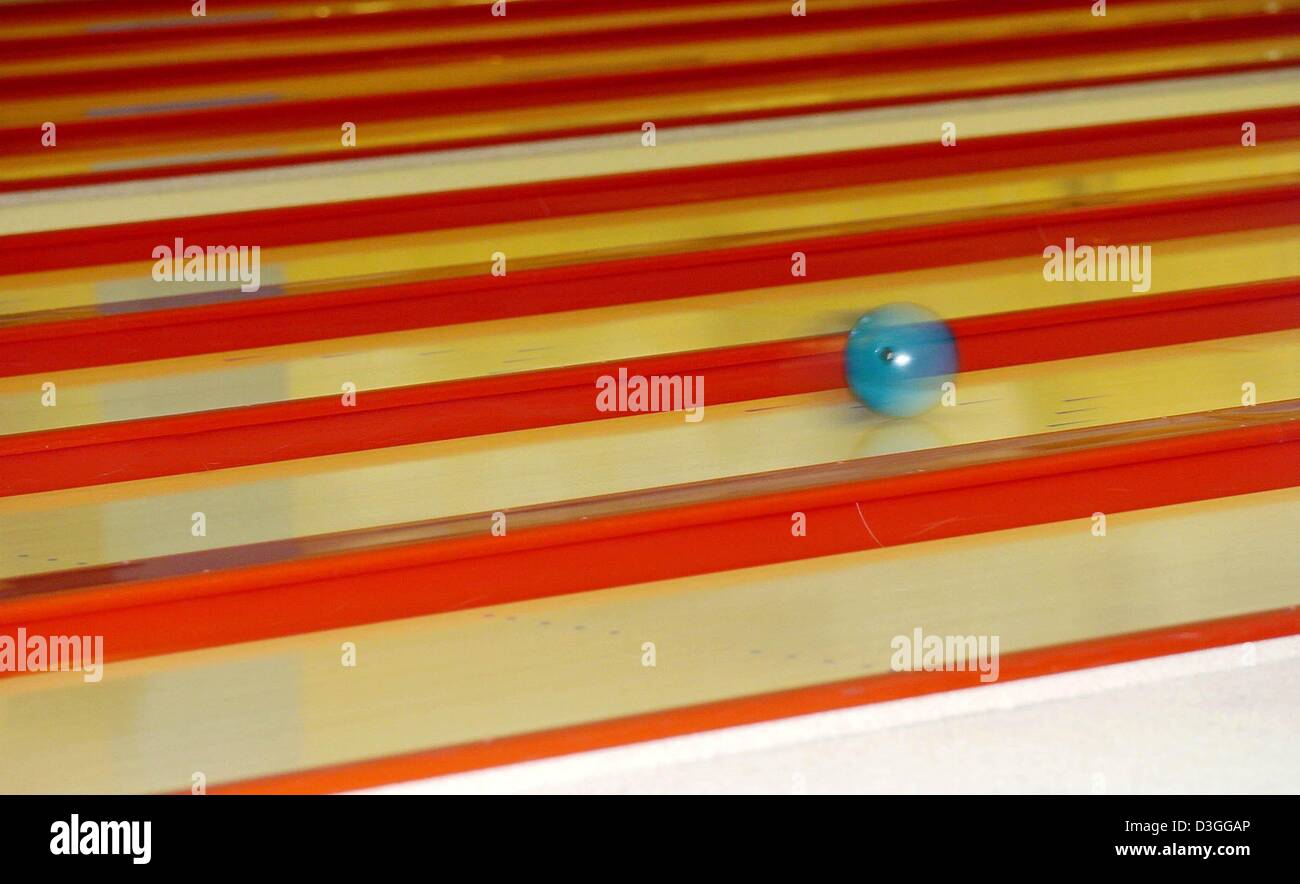 Sports spo bowling lane ball bowling_ball track rolling germany hires