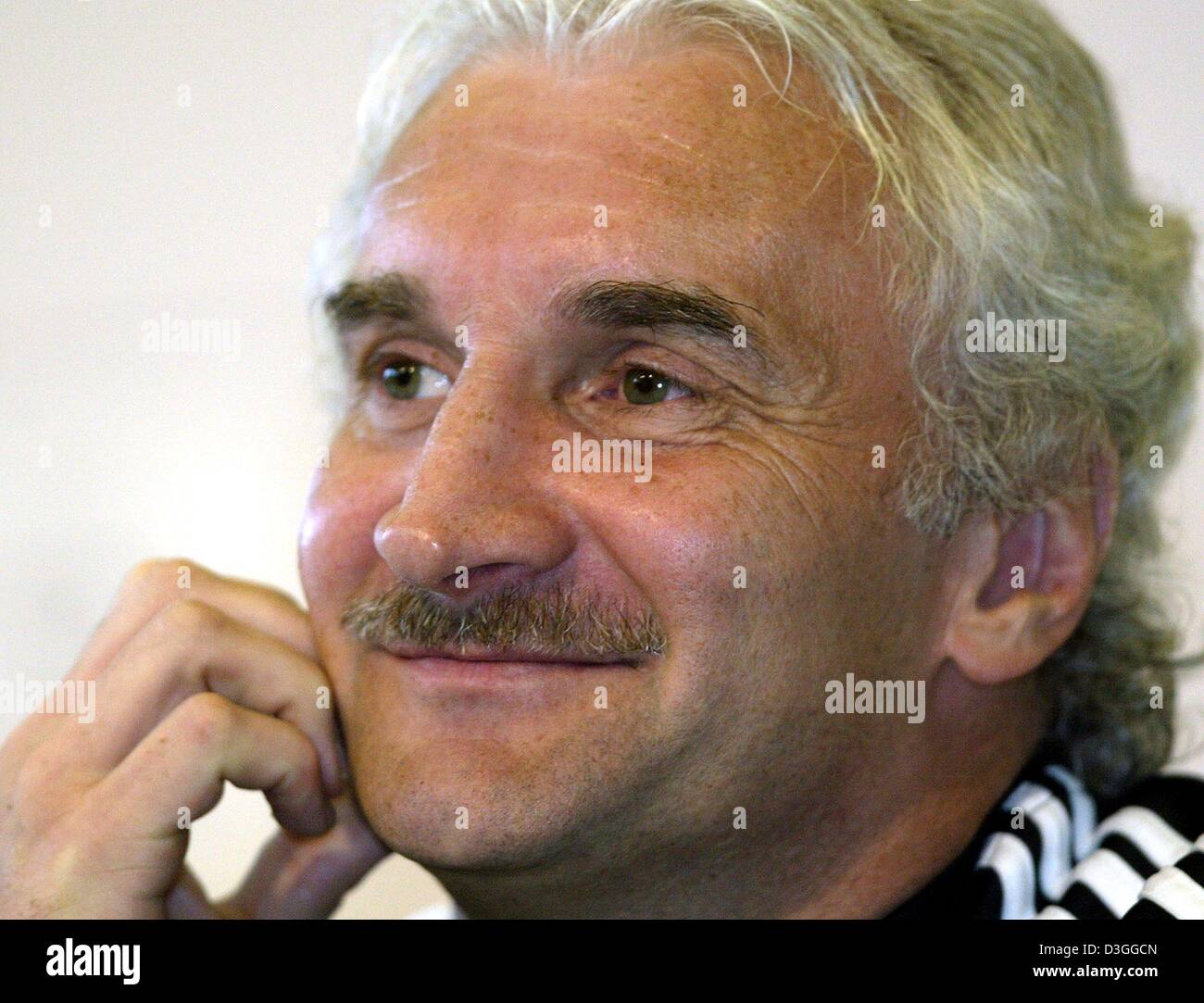 (dpa files) - Rudi Voeller, then head coach of the German national ...