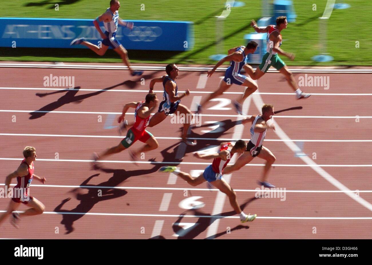 Decathlon 100m Heat cross the finish 