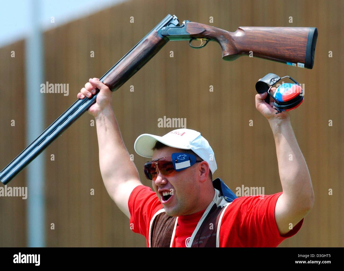 Trap shooter hires stock photography and images Alamy