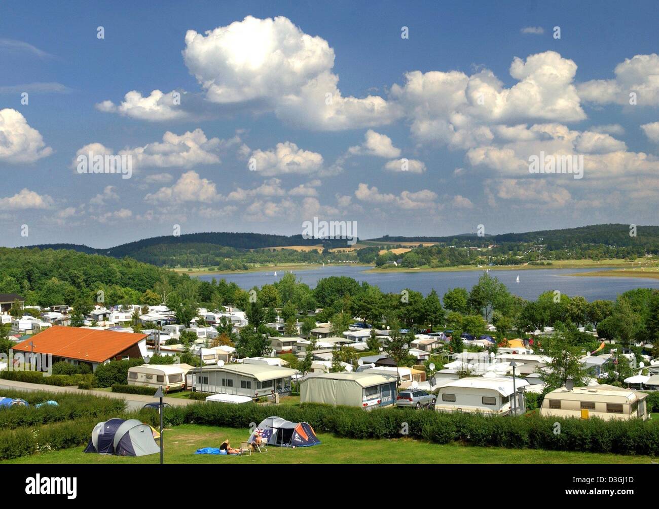 (dpa) - A view of the Gunzenberg camping site near Poehl dam, eastern Germany, 5 August 2004. The reservoir lake is one of the most attractive destinations for tourists in the Vogtland region. Stock Photo
