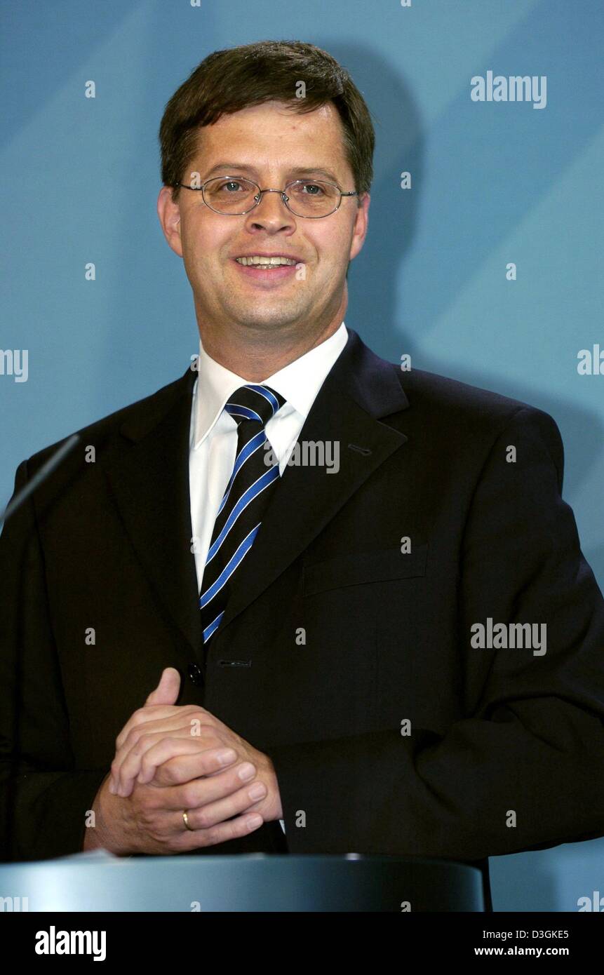 (dpa) - Dutch prime minister Jan Peter Balkenende smiles during a visit to Berlin, Germany, 20 July 2004. Stock Photo