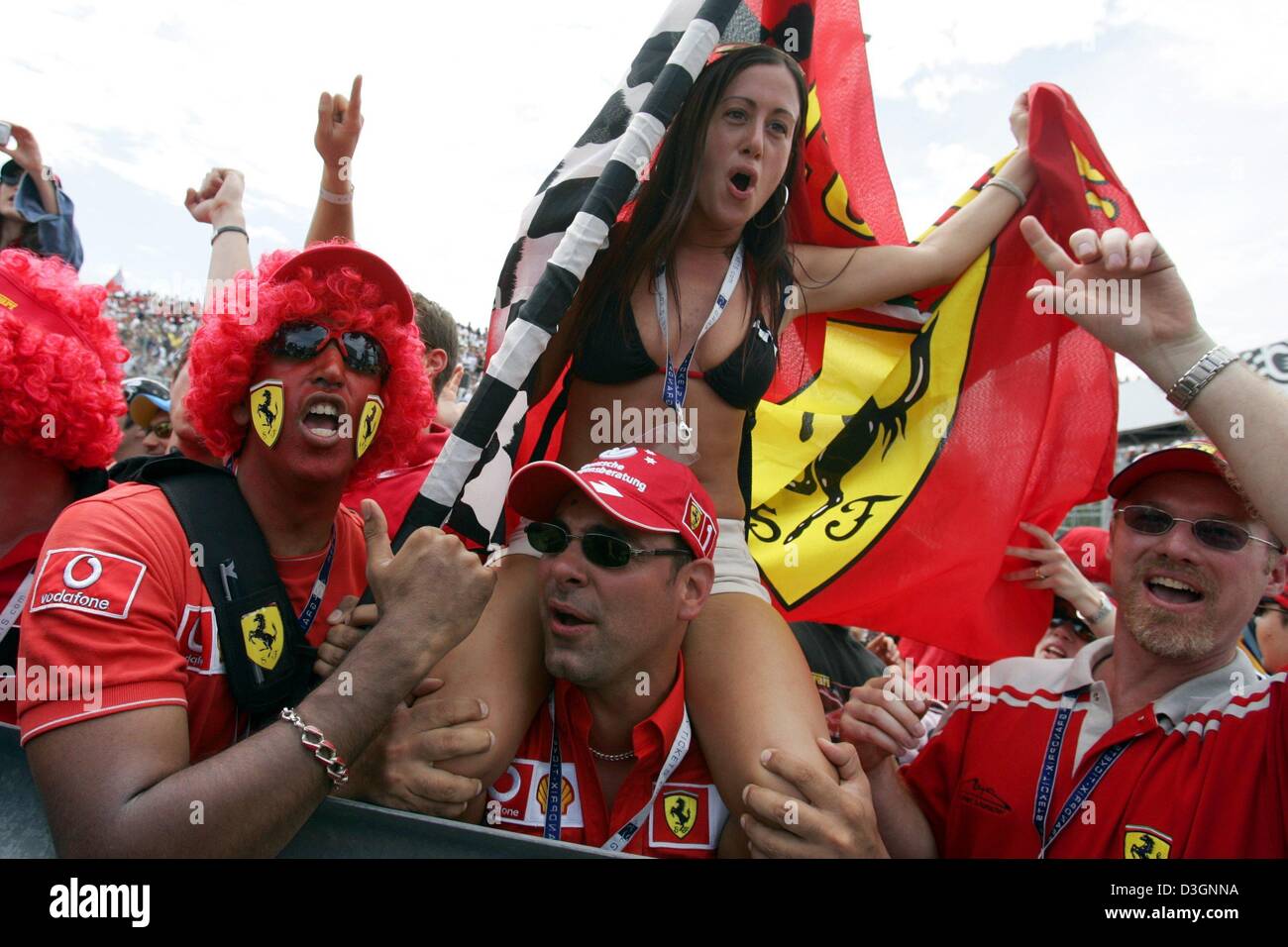 Sports spo motor_racing formula_one formula_1 ferrari flag fans supporters  canada hi-res stock photography and images - Alamy