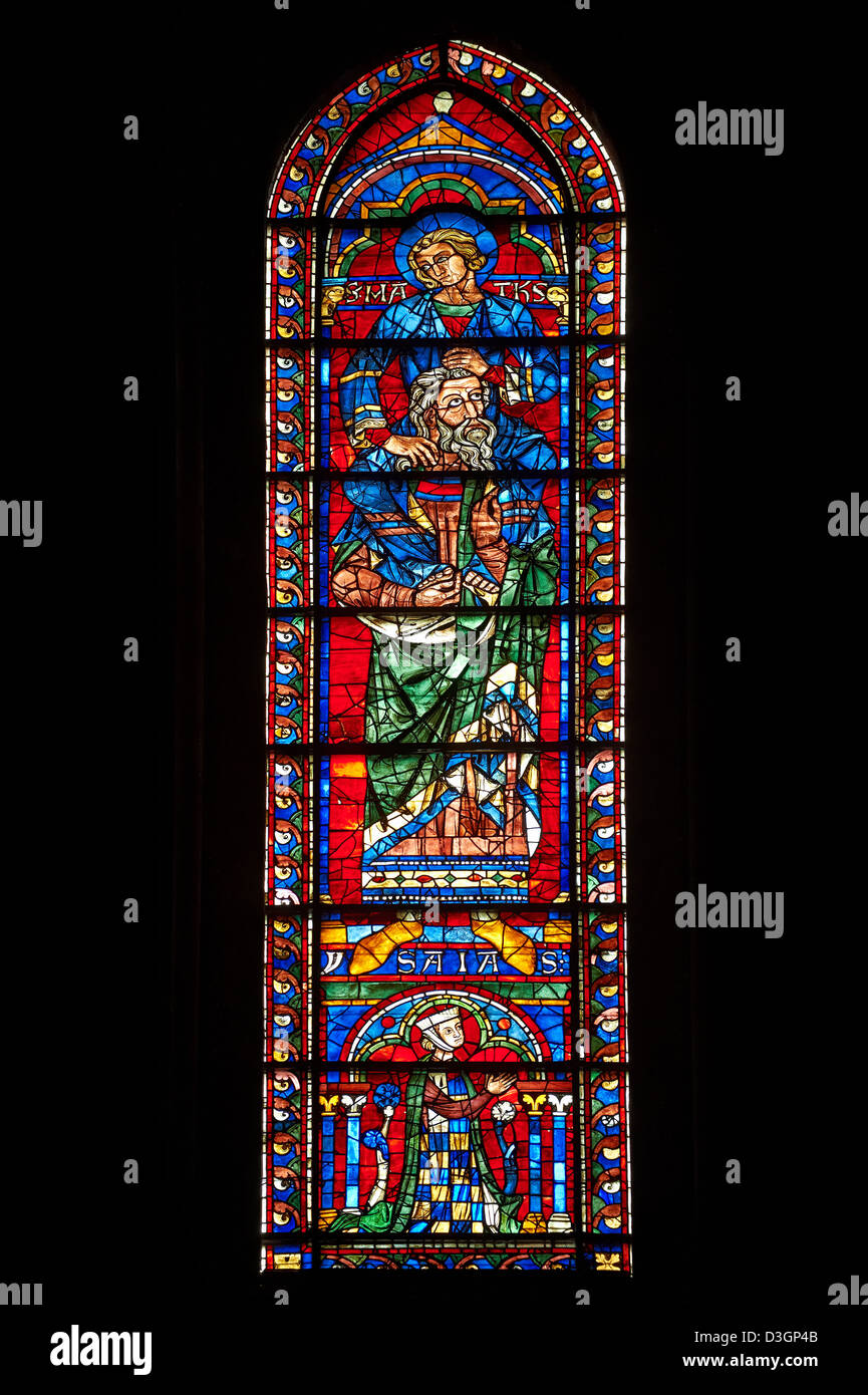 Chartres cathedral window hi-res stock photography and images - Page 3 -  Alamy