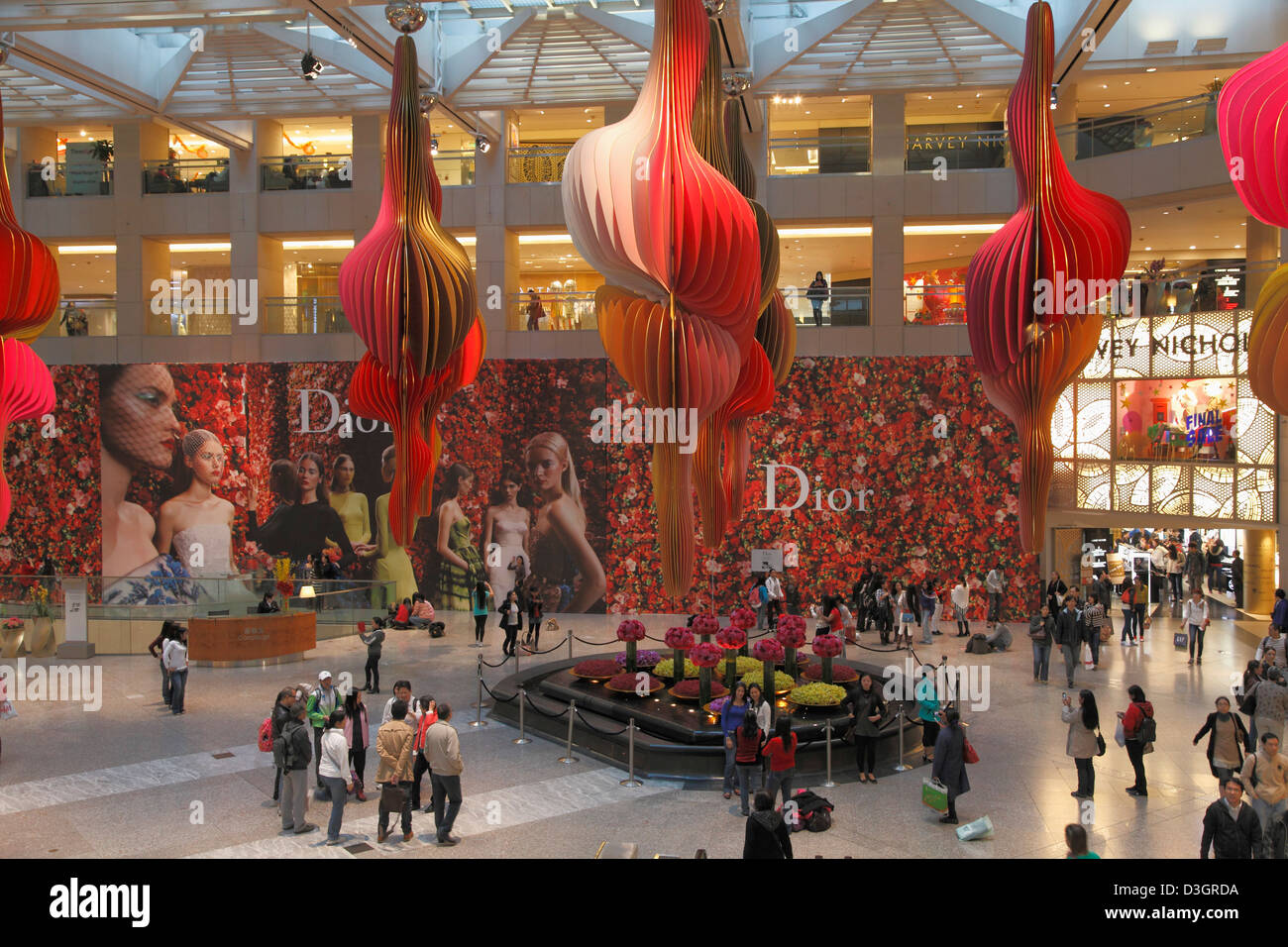 China, Hong Kong, Central district, Landmark Centre, atrium Stock Photo ...
