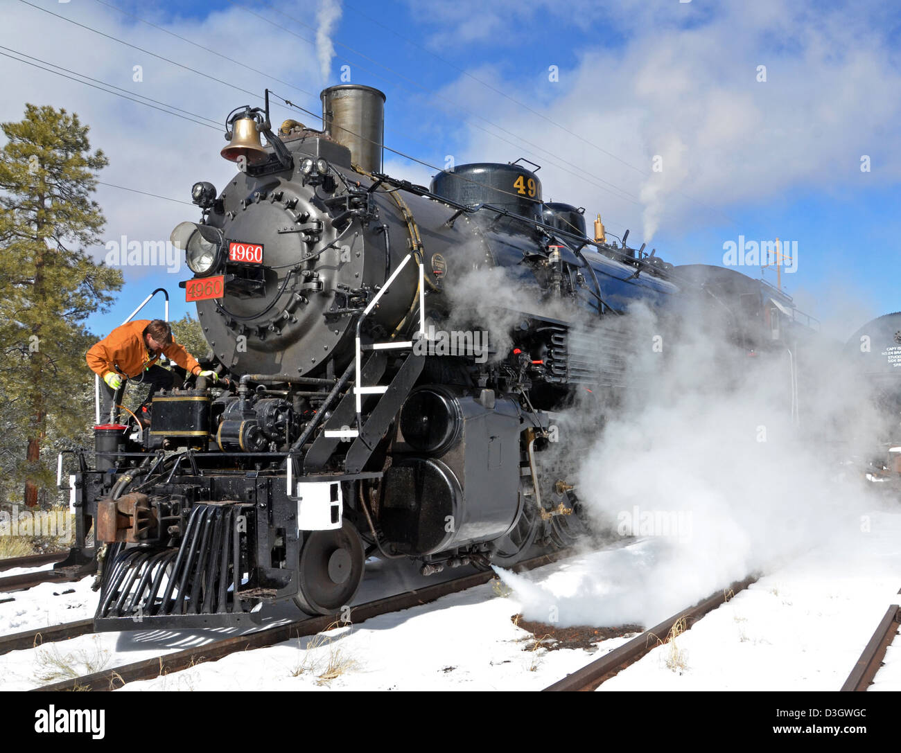 Arizona Centennial Locomotive: Being Serviced At Grand Canyon 3323 ...