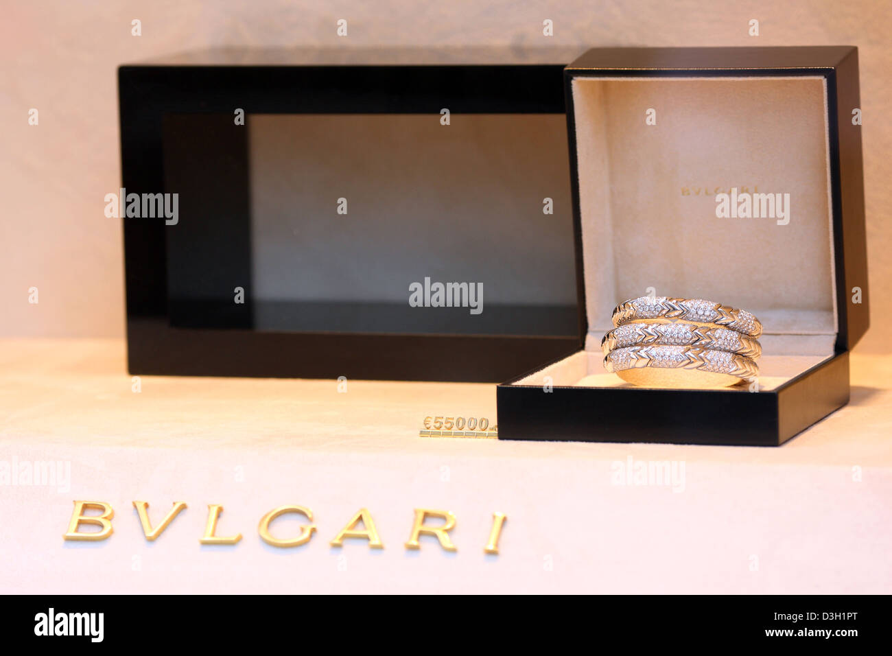 Hamburg, Germany, is a ring in the window of Bvlgari Stores Stock Photo