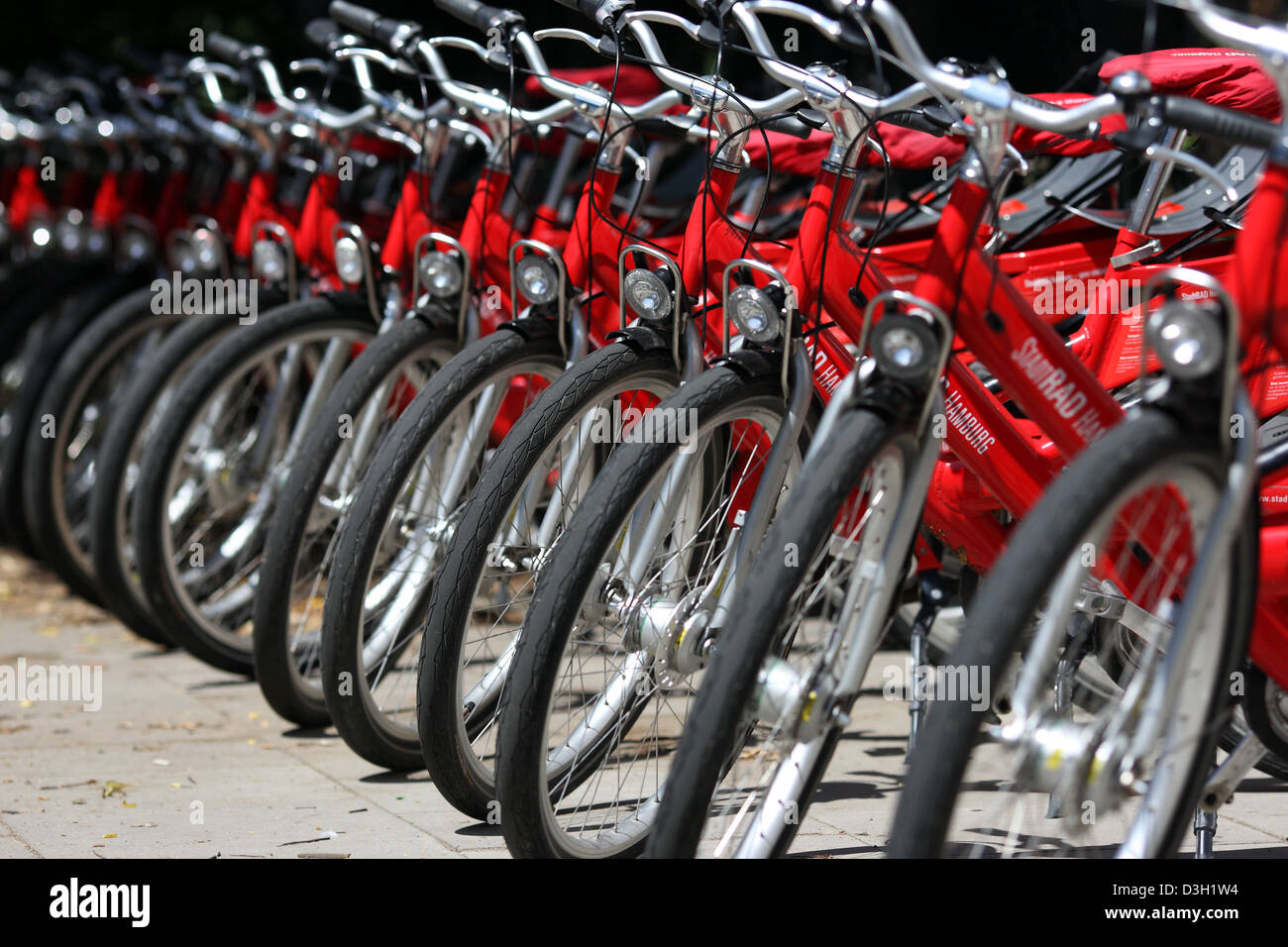Hamburg, Germany, bicycles the city of Hamburg Stock Photo - Alamy