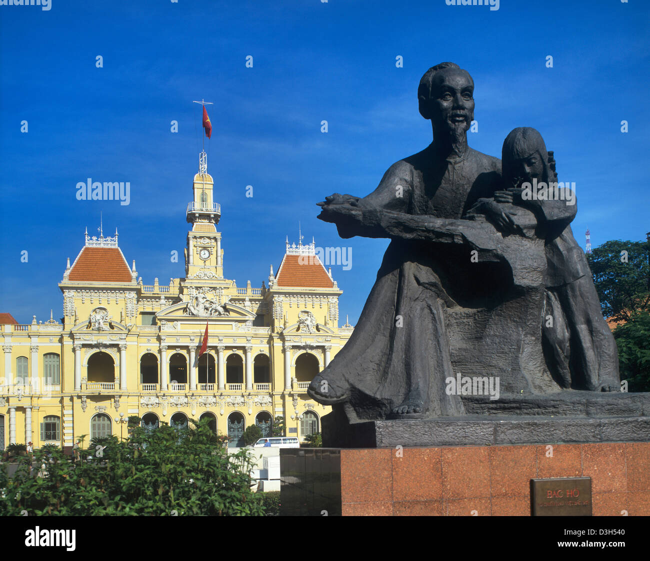 Vietnam, Ho Chi Minh City, Saigon, Ho Chi Minh Memorial at the former Hotel  de Ville, today the People's Commitee Stock Photo - Alamy