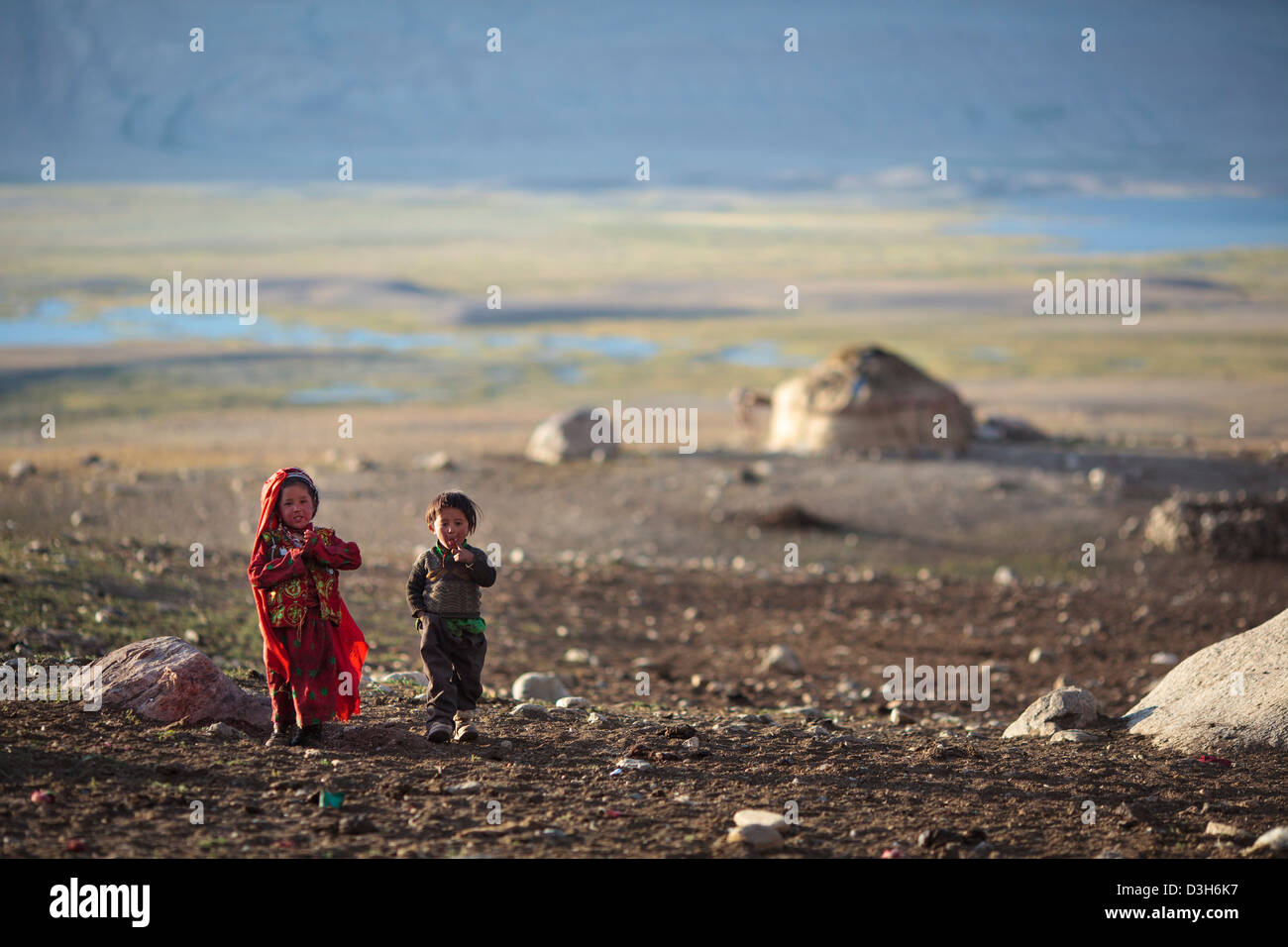 Children in Seki in the Wakhan Corridor, Badakhshan, Afghanistan Stock Photo