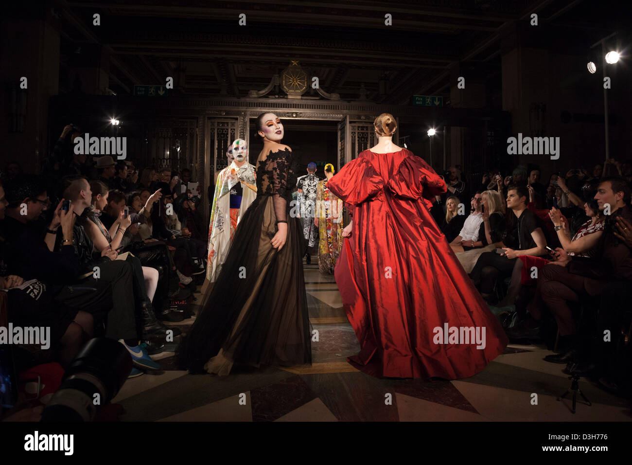 Red dress fashion show runway catwalk model modelling models hi-res ...