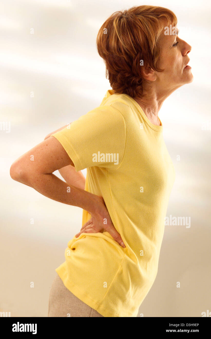 back-pain-in-an-elderly-person-stock-photo-alamy