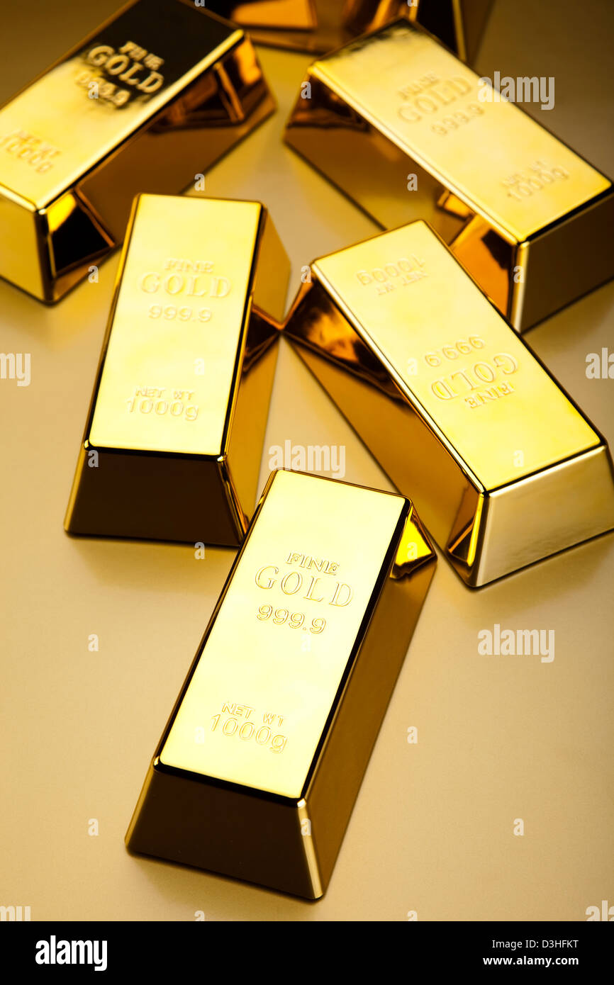 Gold bullions pyramid hires stock photography and images Alamy