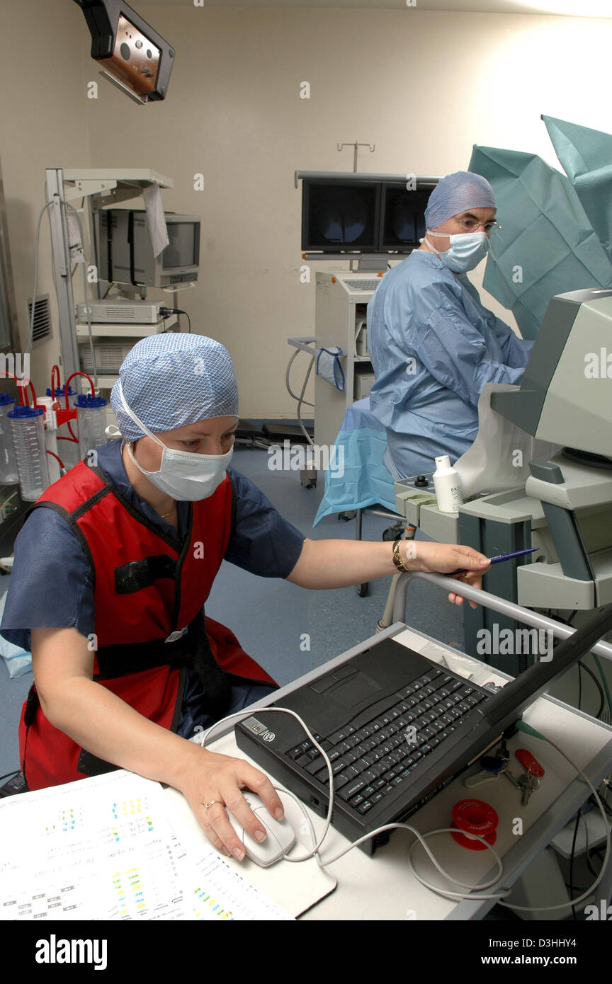 Brachytherapy hi res stock photography and images Alamy