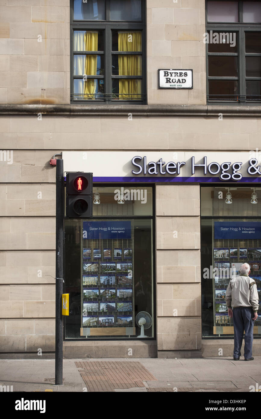 Glasgow housing estate hires stock photography and images Alamy